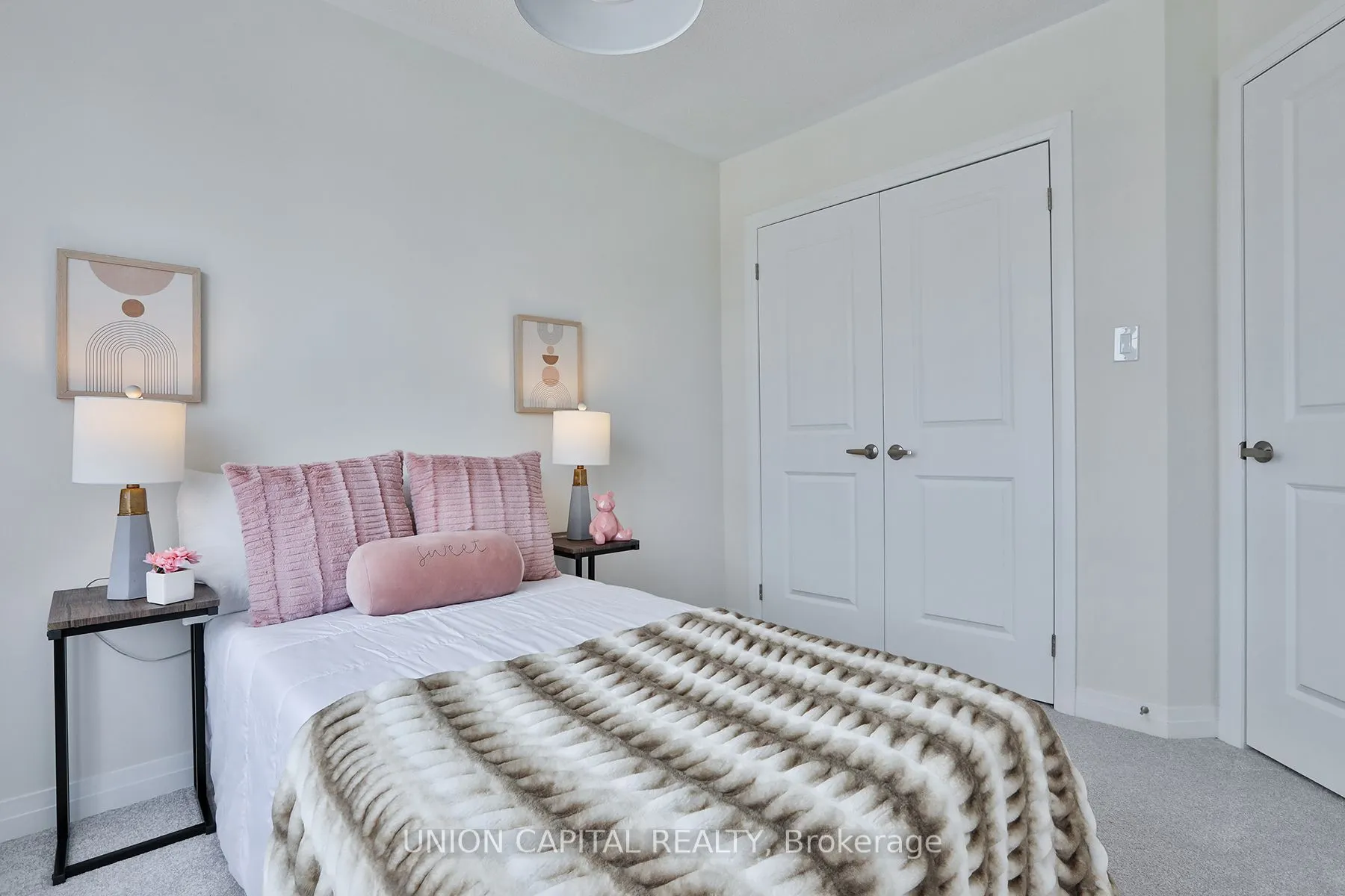 5 Sissons Way