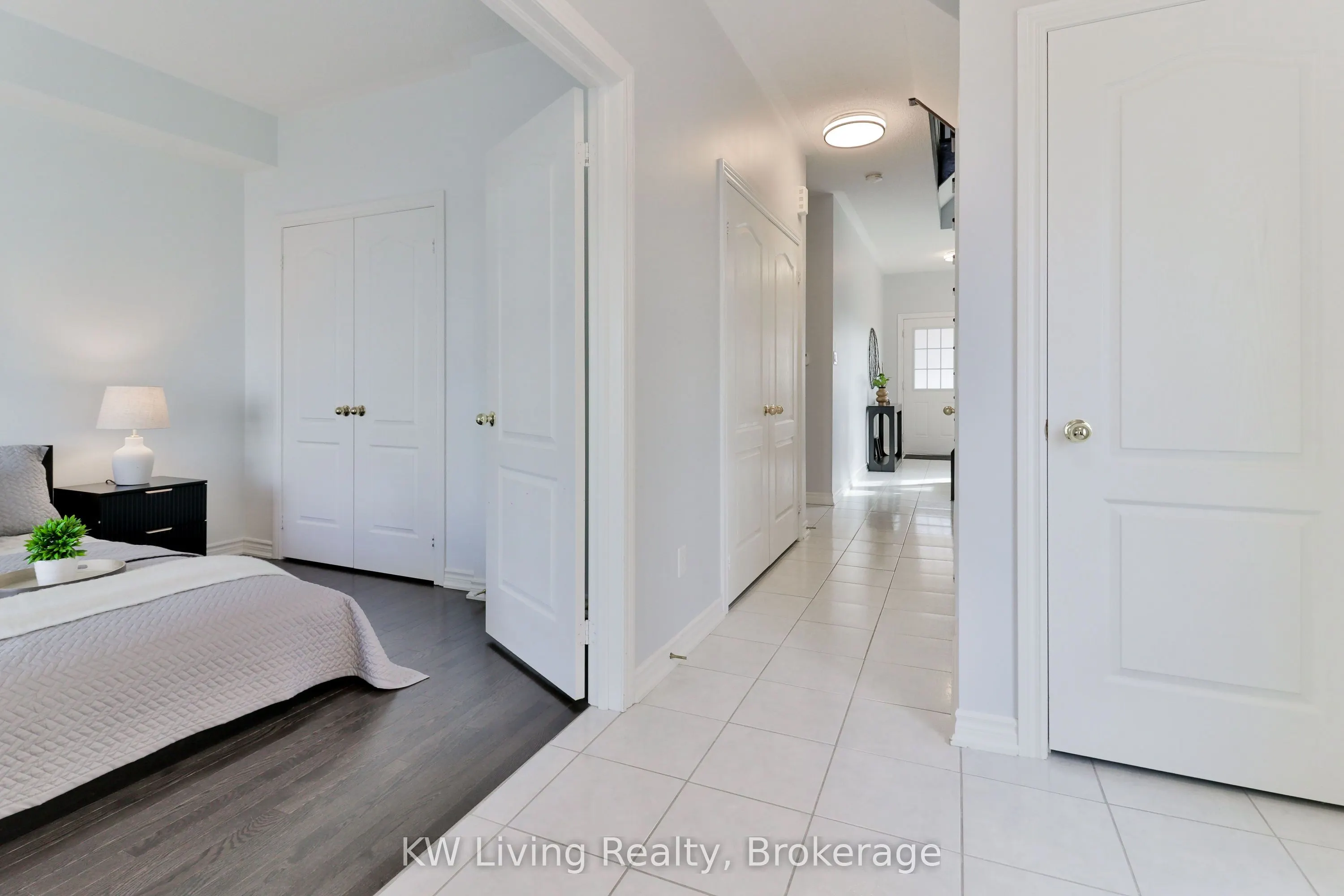 10373 Woodbine Avenue E
