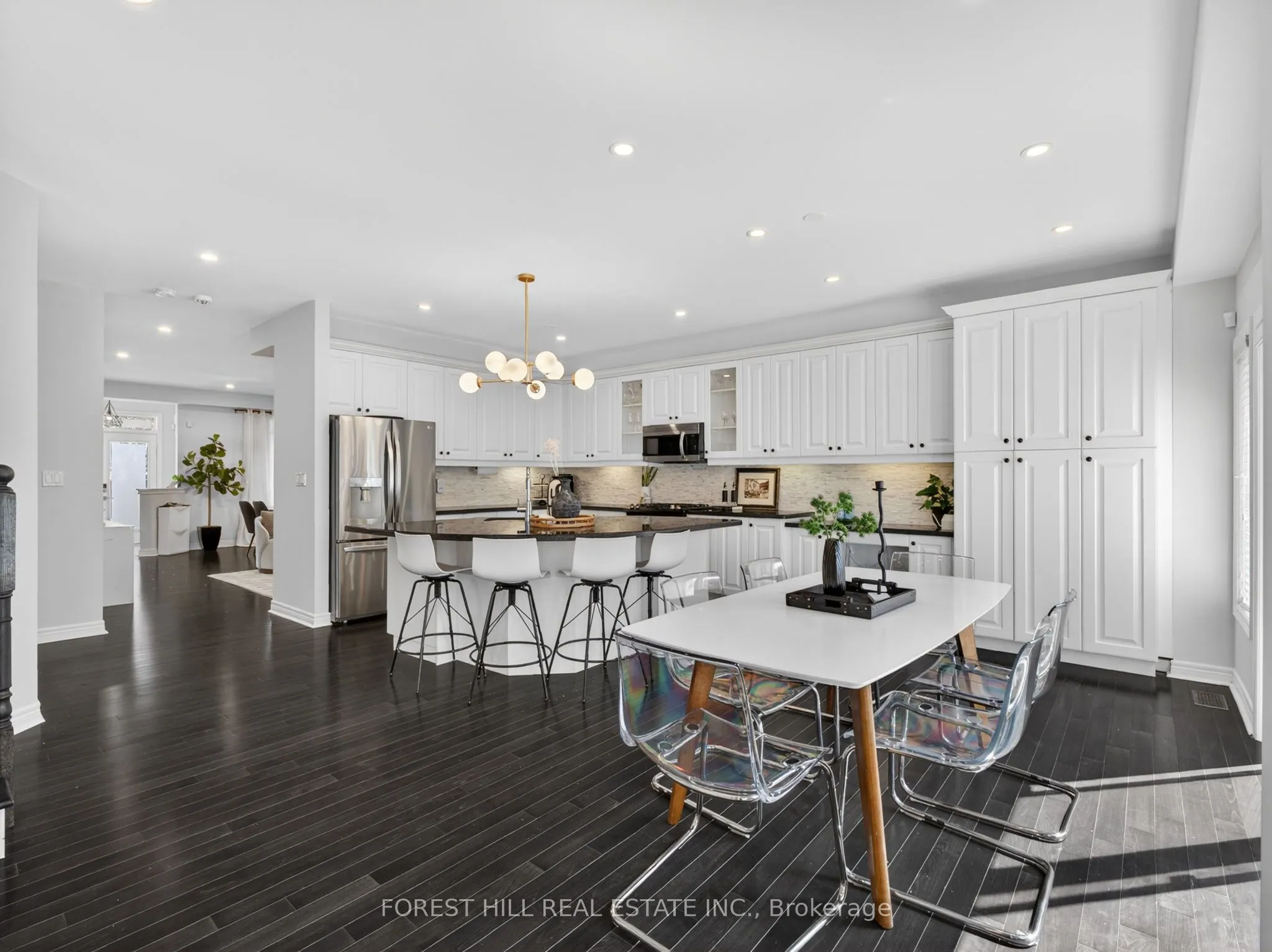 12 Wallenberg Drive