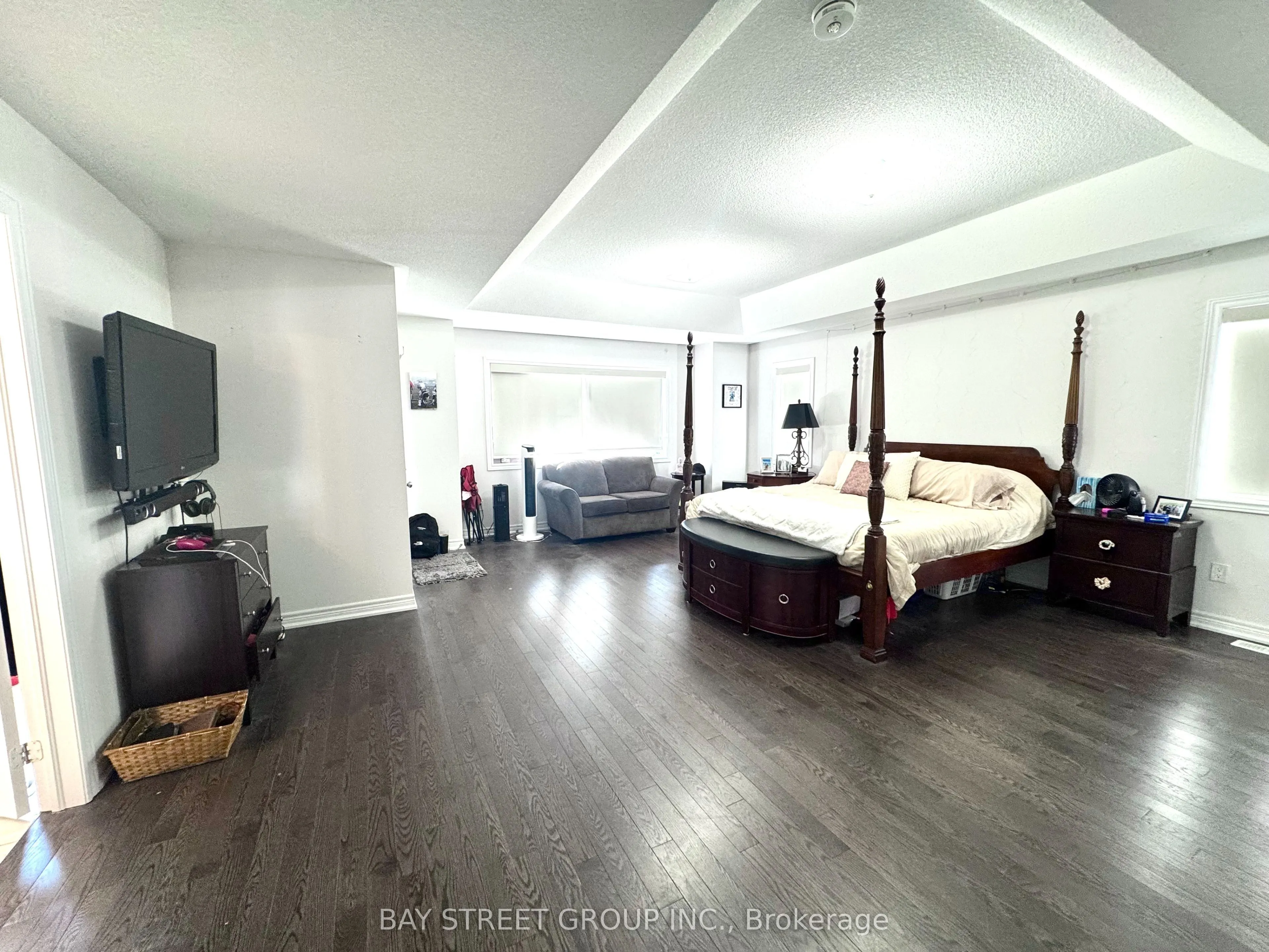 1003 Green Street
