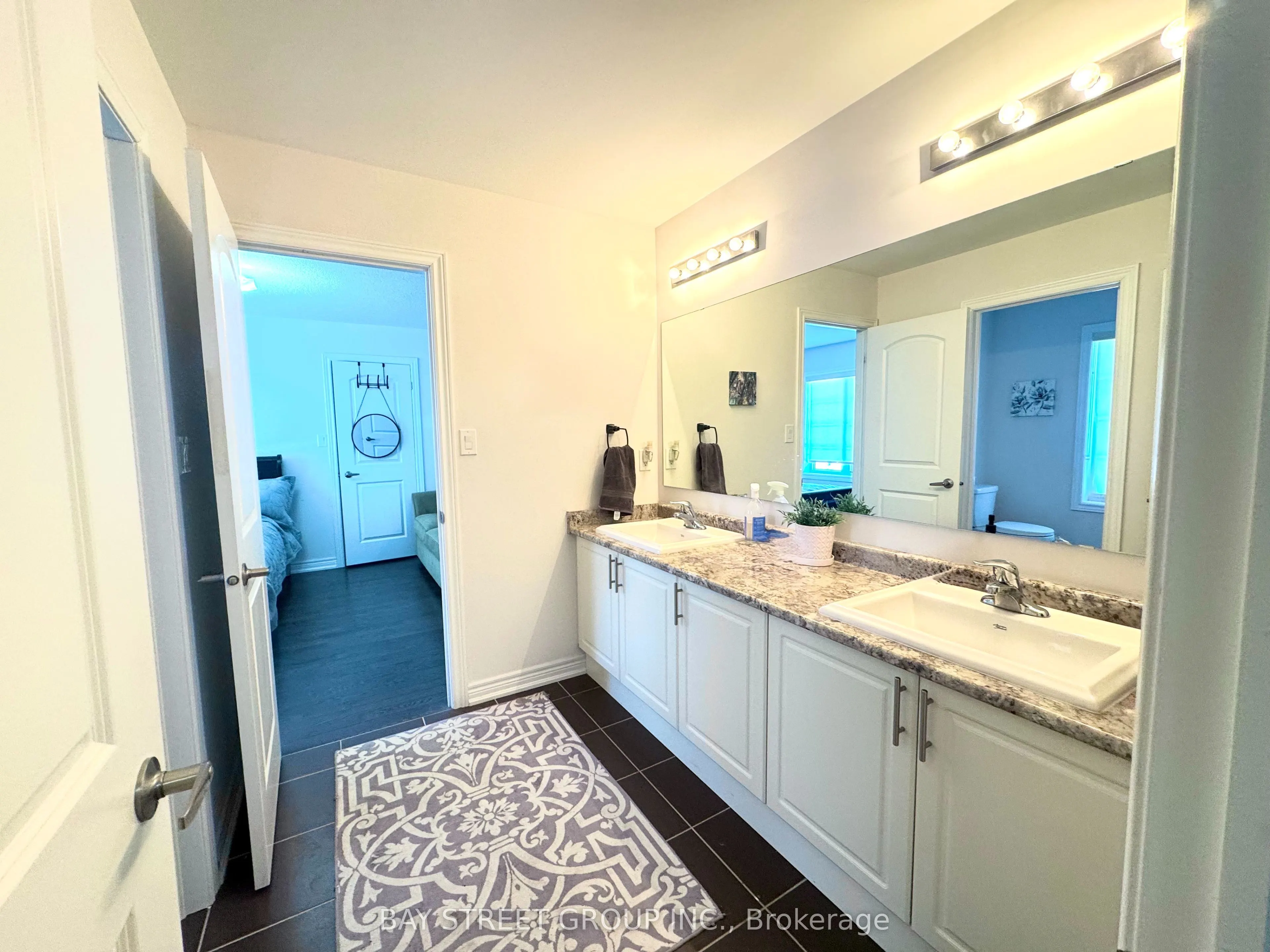 1003 Green Street