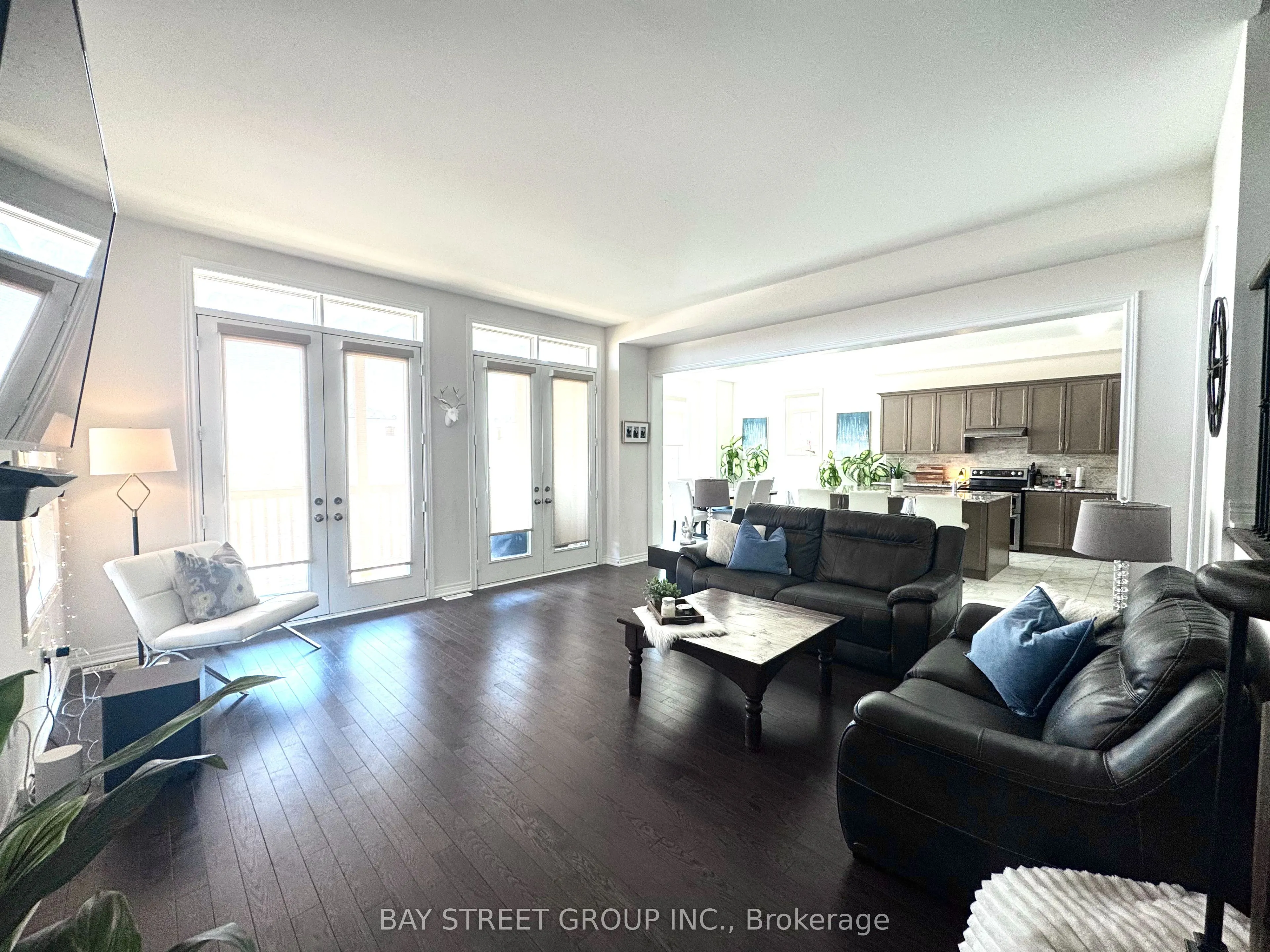 1003 Green Street