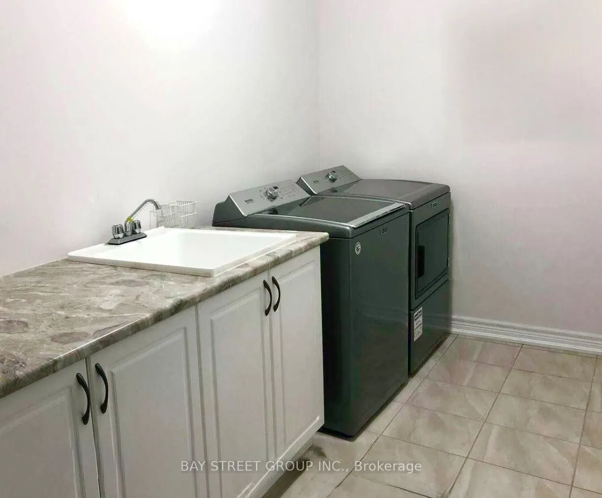 1003 Green Street