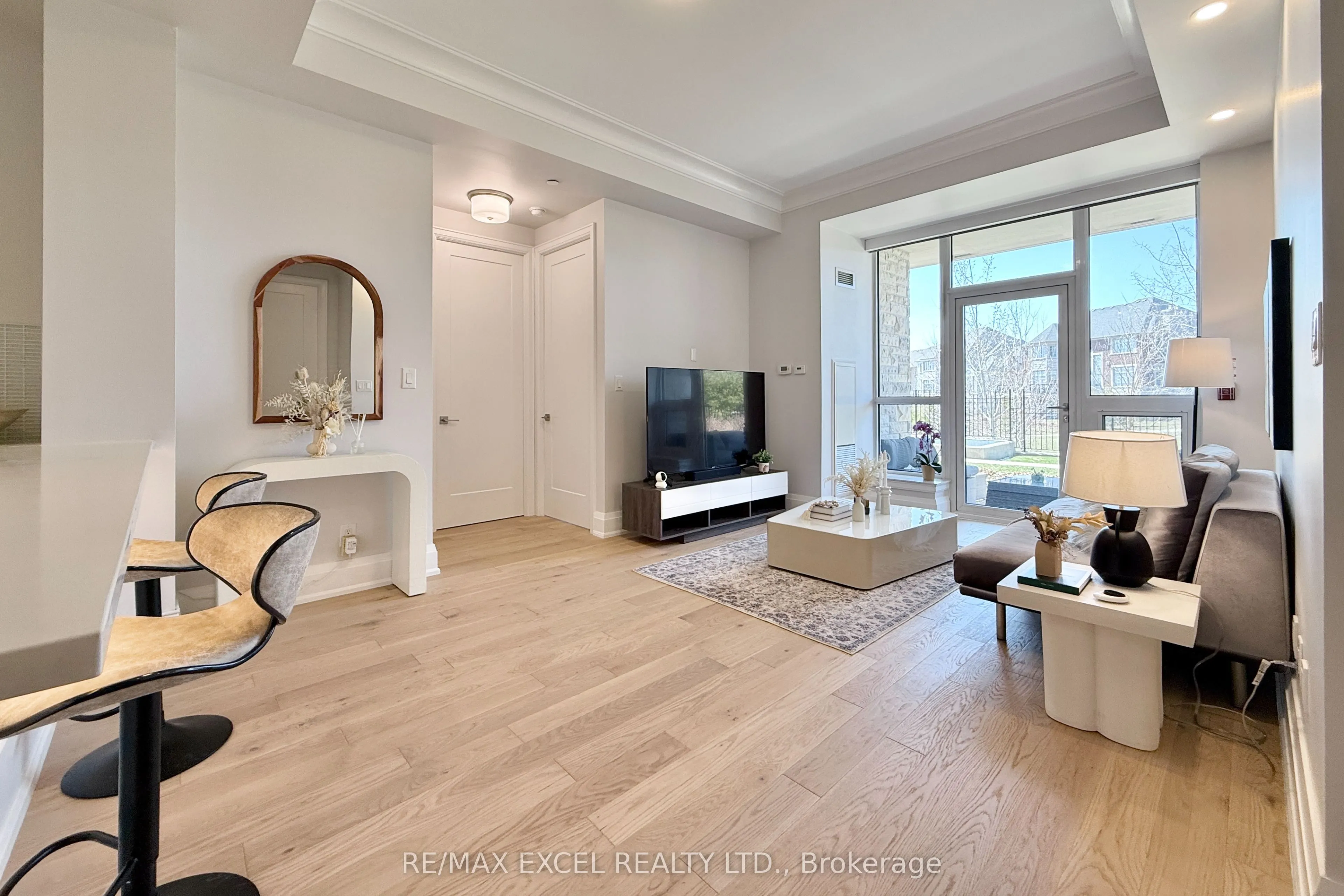 9 Stollery Pond Crescent #208