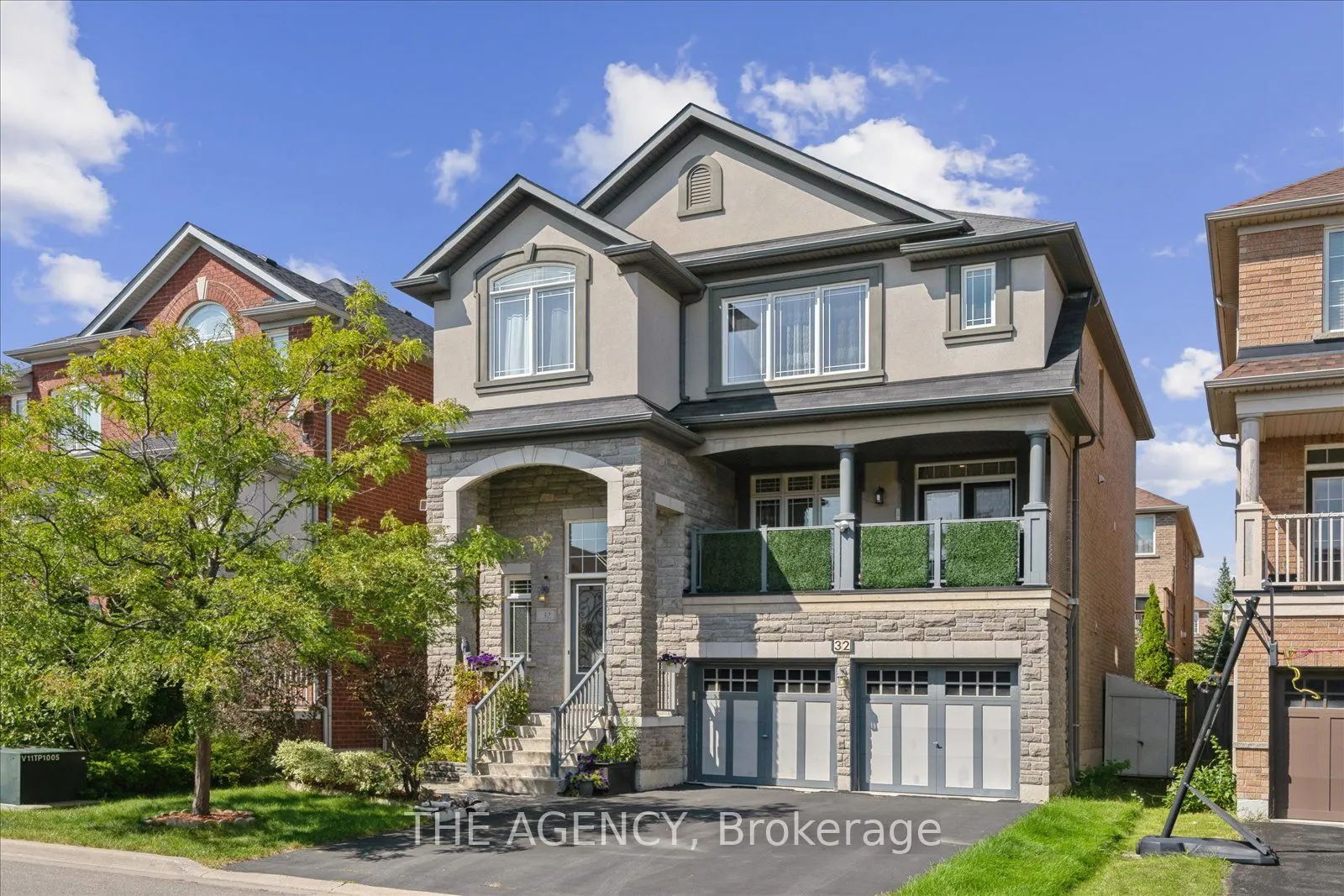 32 Timna Crescent