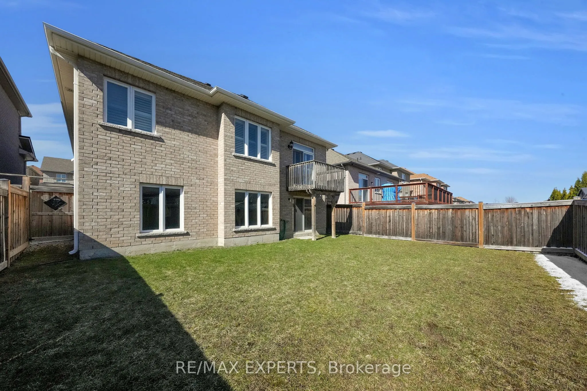 57 Hopkins Crescent N