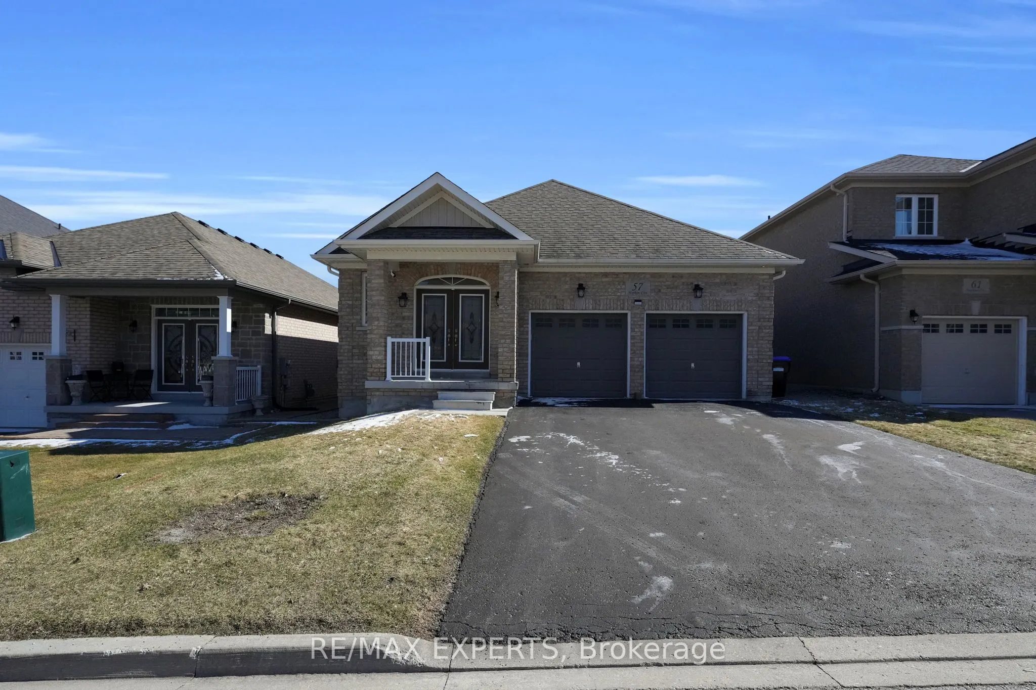 57 Hopkins Crescent N