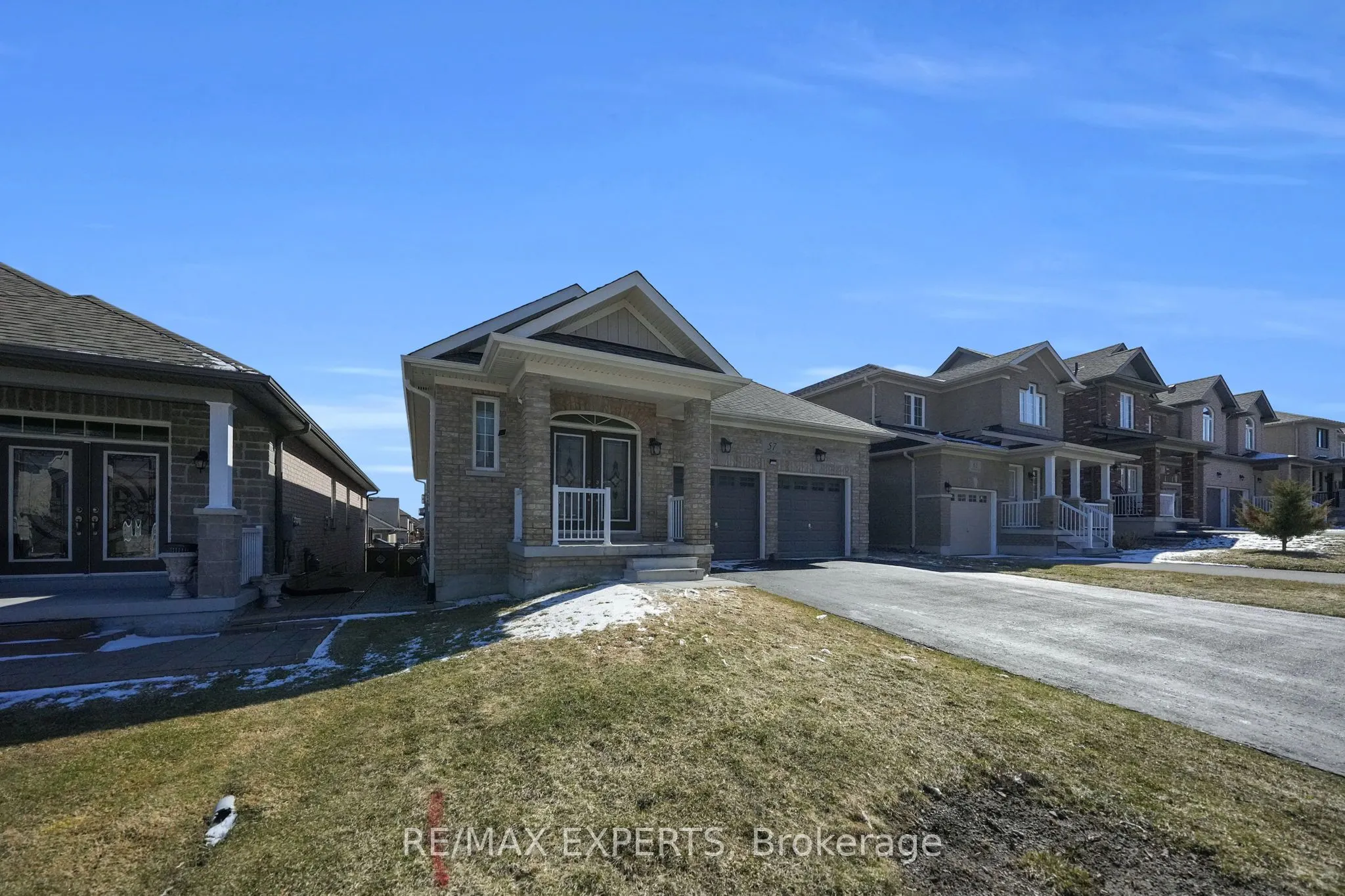 57 Hopkins Crescent N