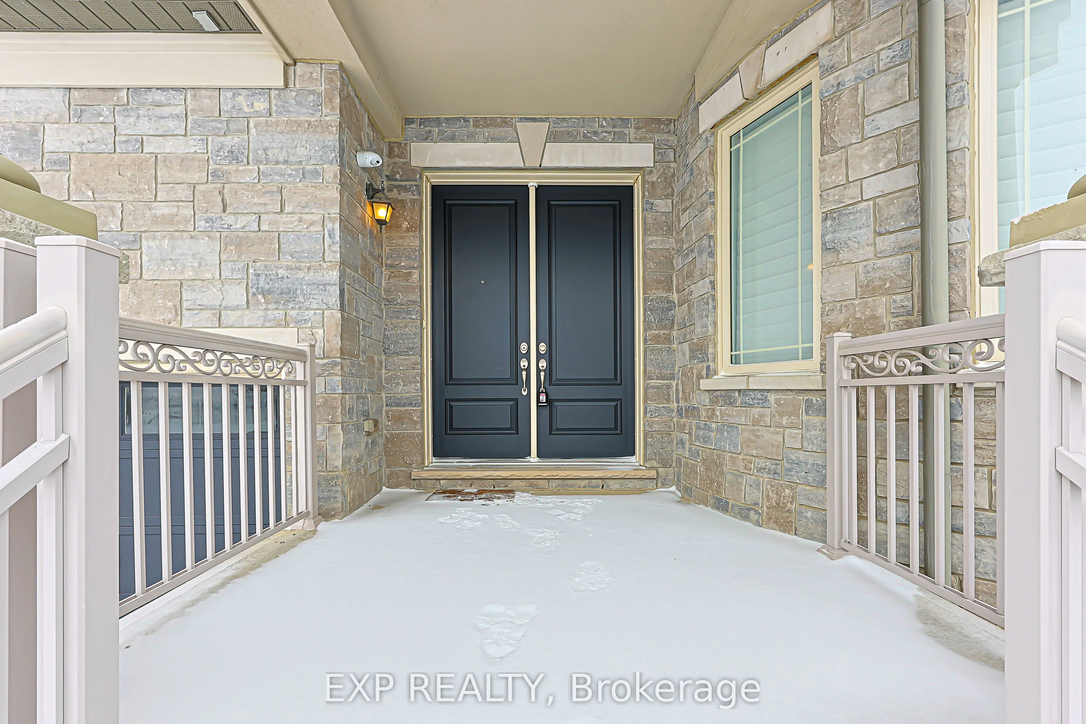 95 Chesney Crescent