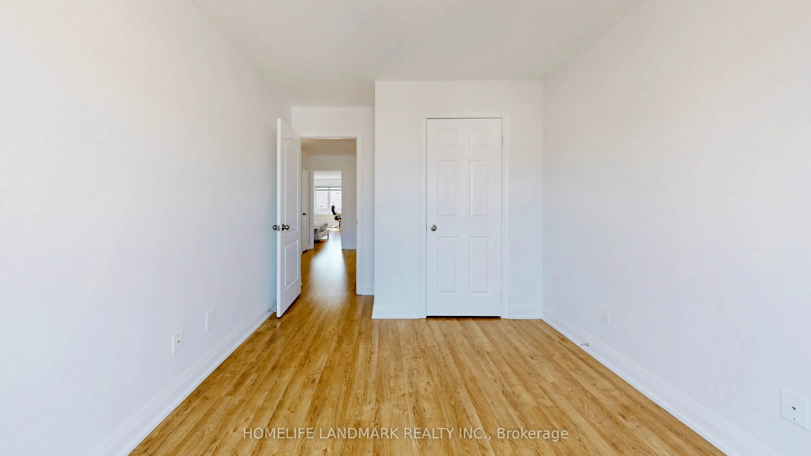 32 Arco Circle