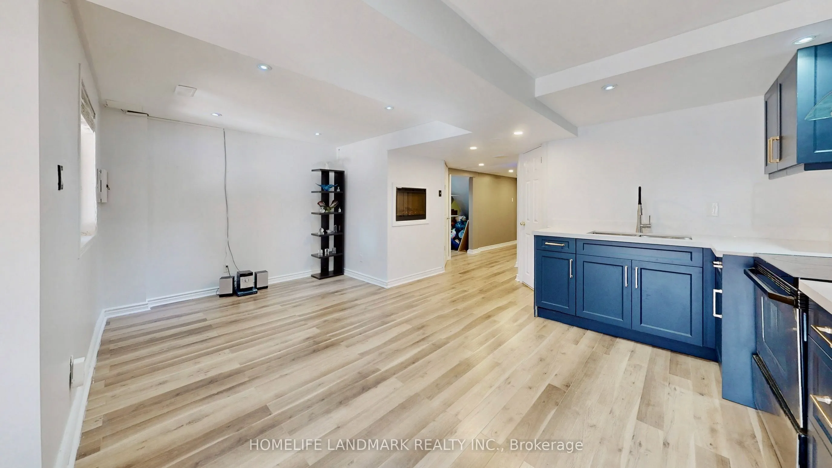 32 Arco Circle