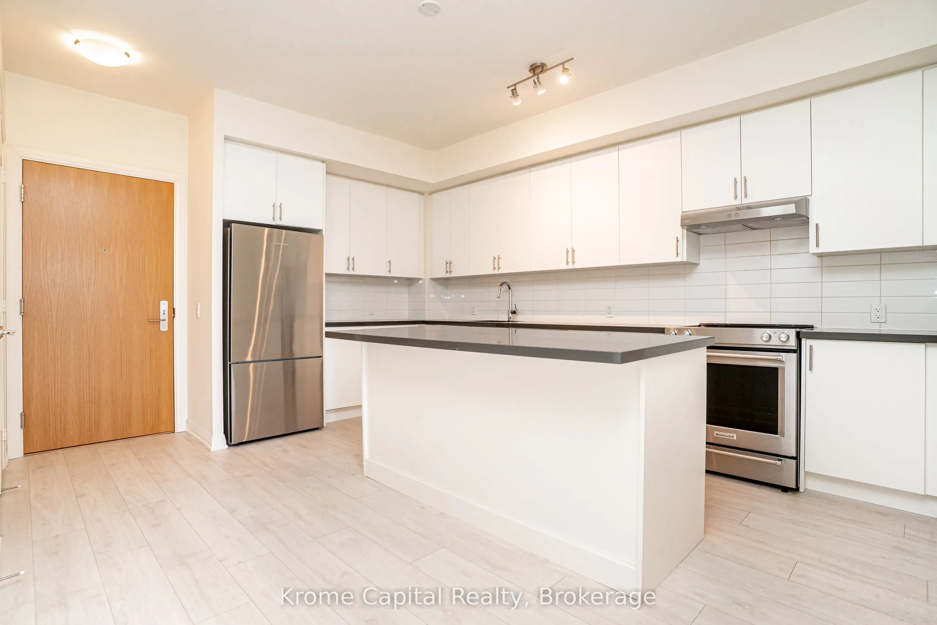 8960 Jane Street #314