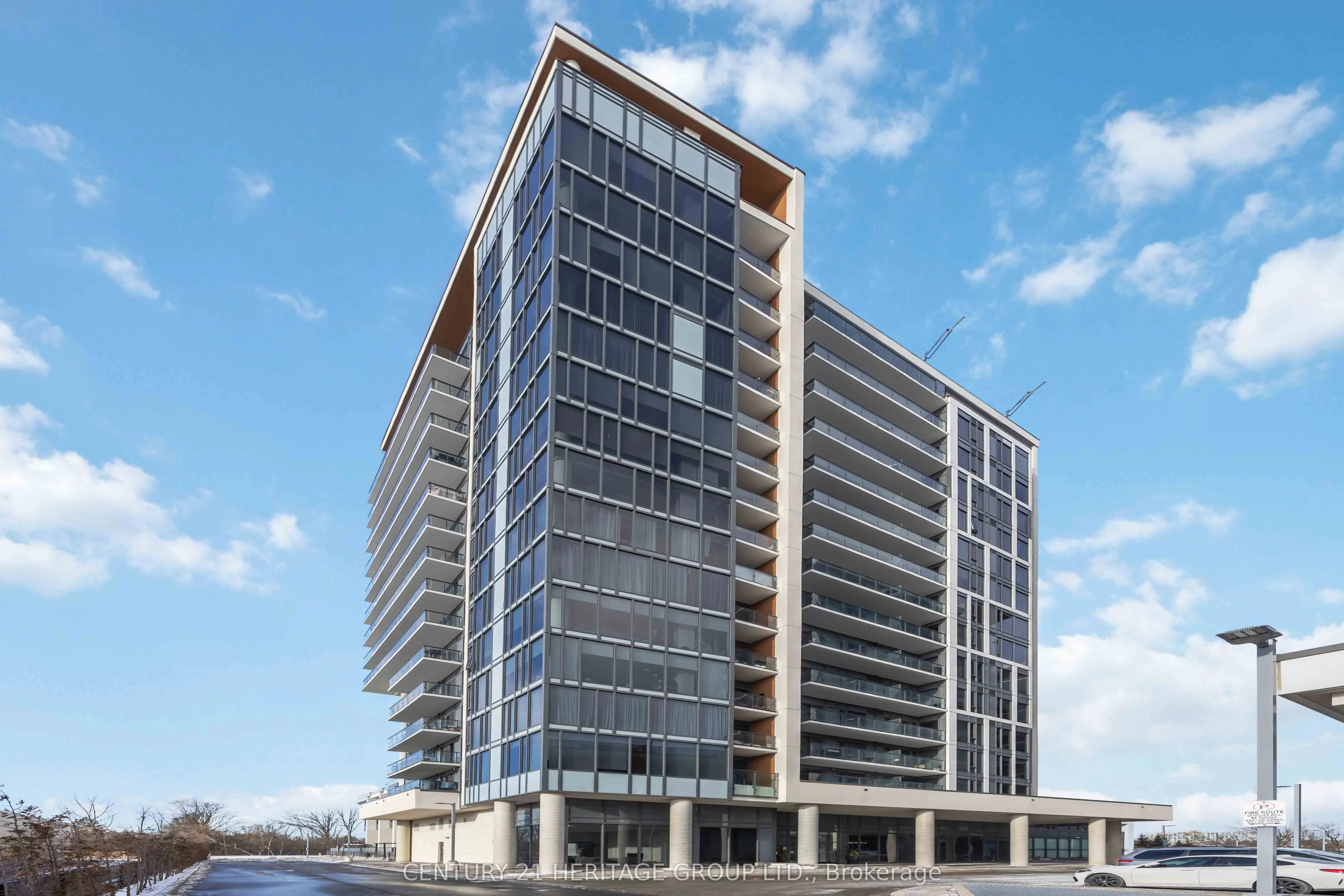 9618 Yonge Street #201