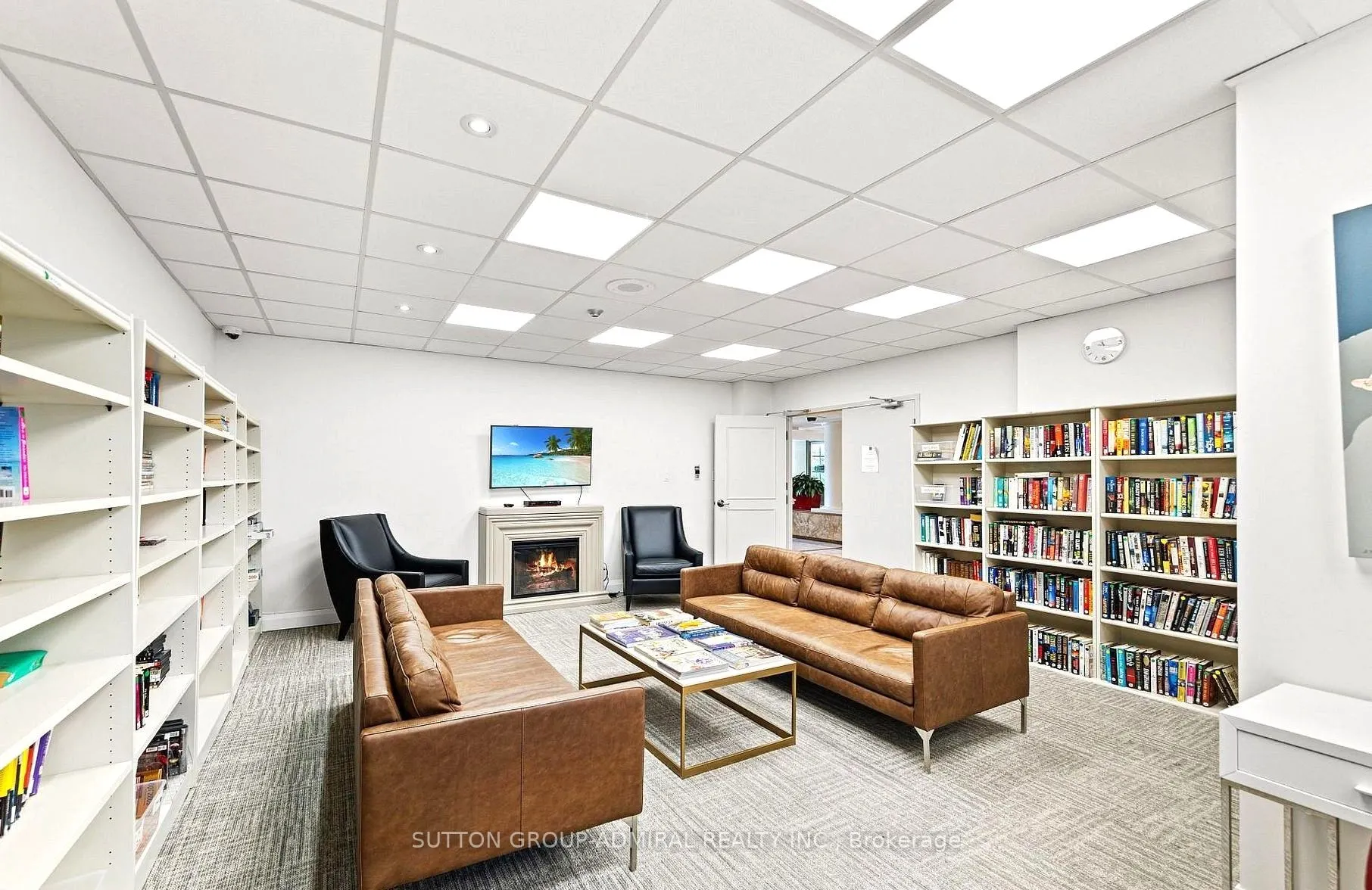 7 Townsgate Drive #604
