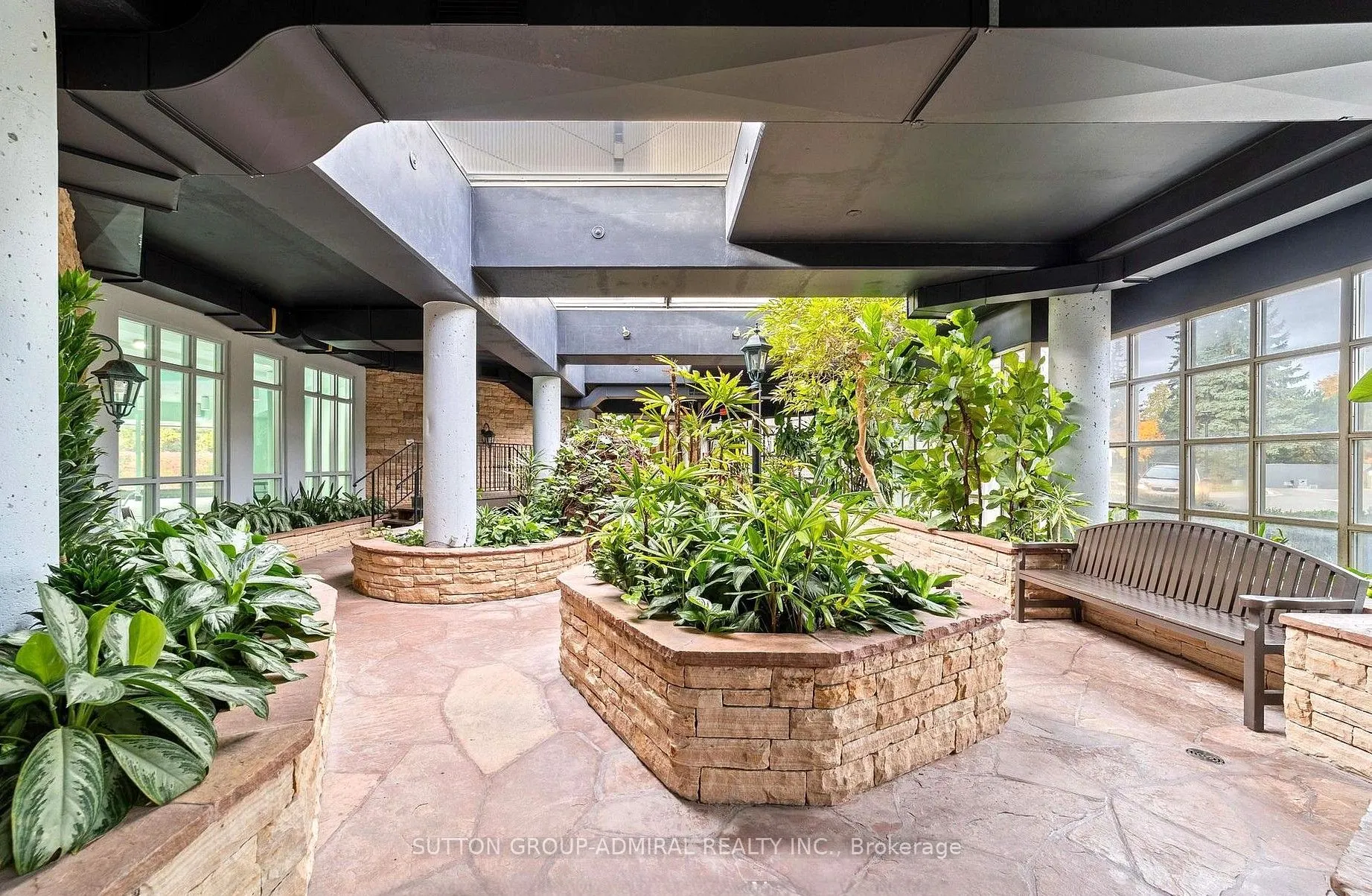 7 Townsgate Drive #604
