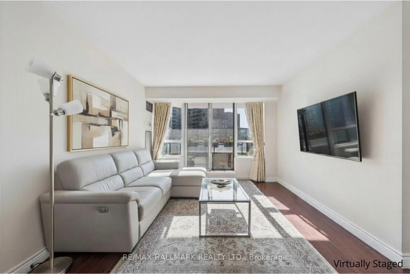 81 Townsgate Drive #512