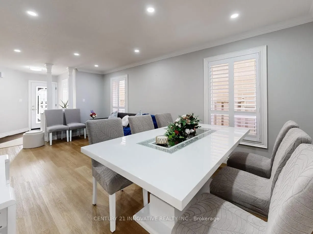 336 St Joan of Arc Avenue