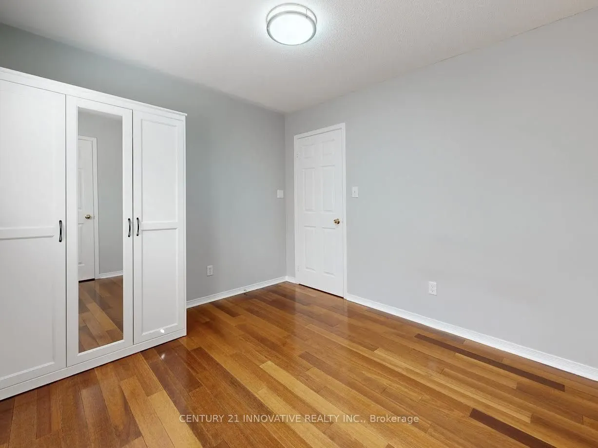 336 St Joan of Arc Avenue