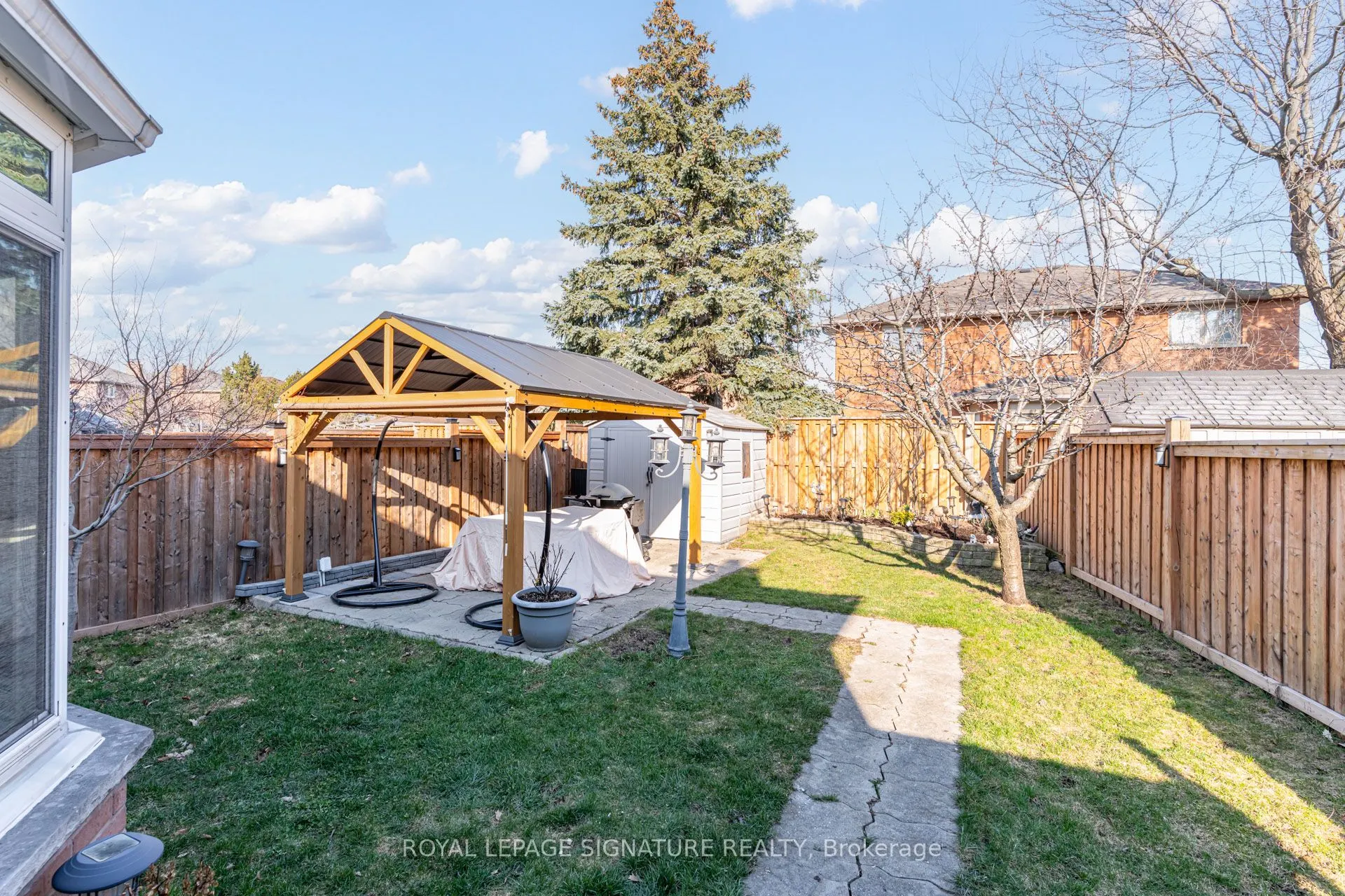 5 Longhouse Street