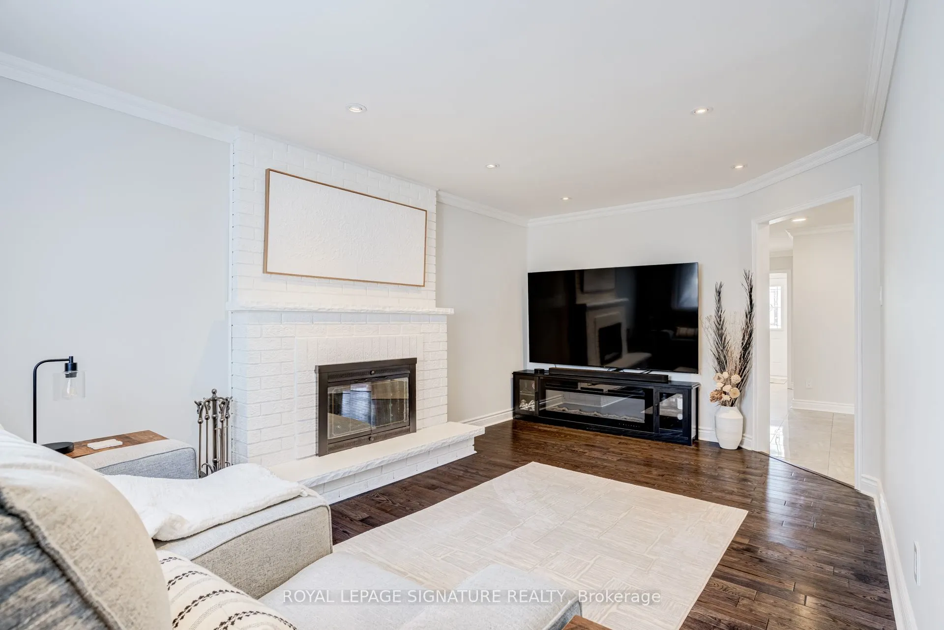 5 Longhouse Street