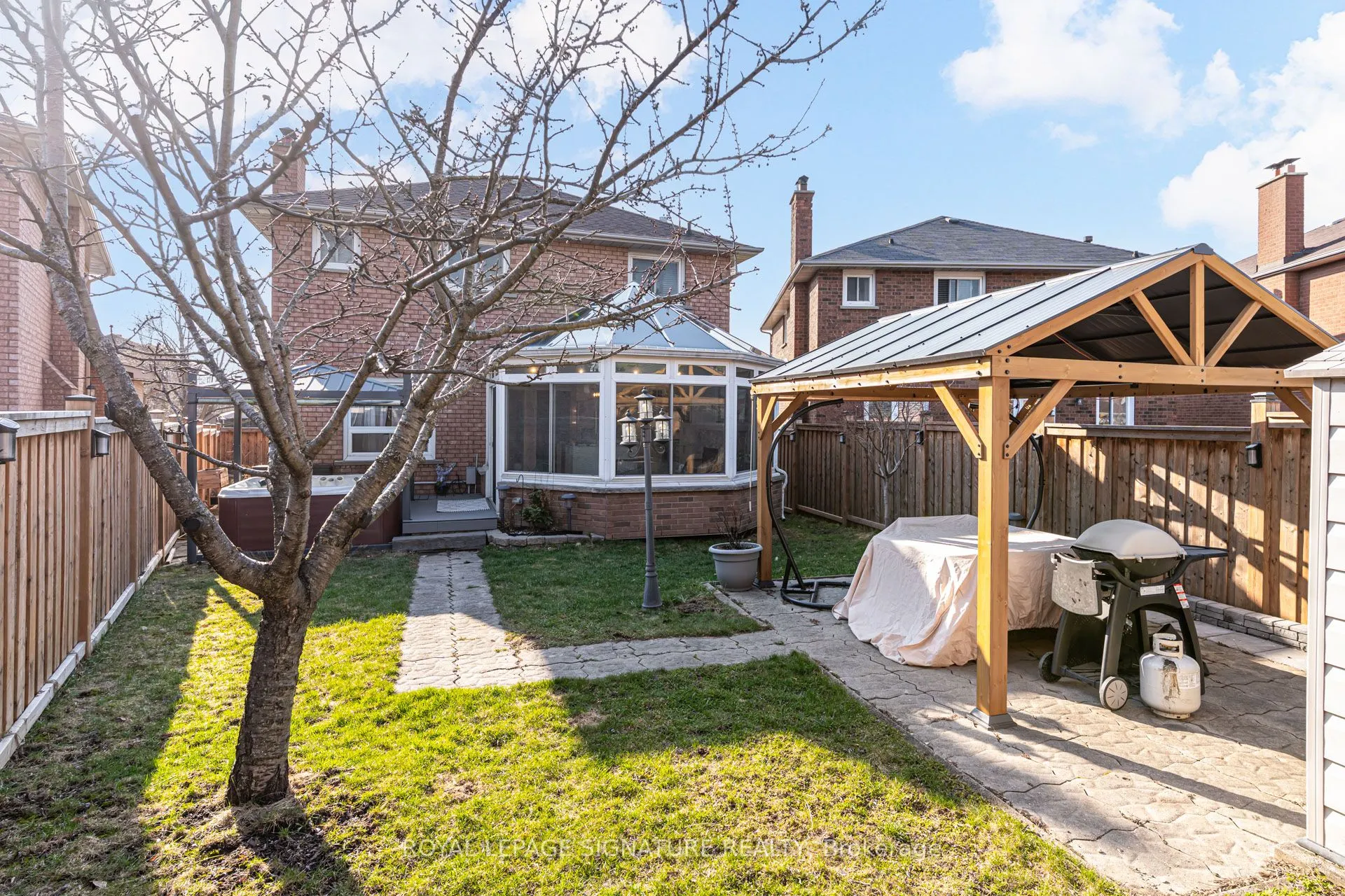 5 Longhouse Street