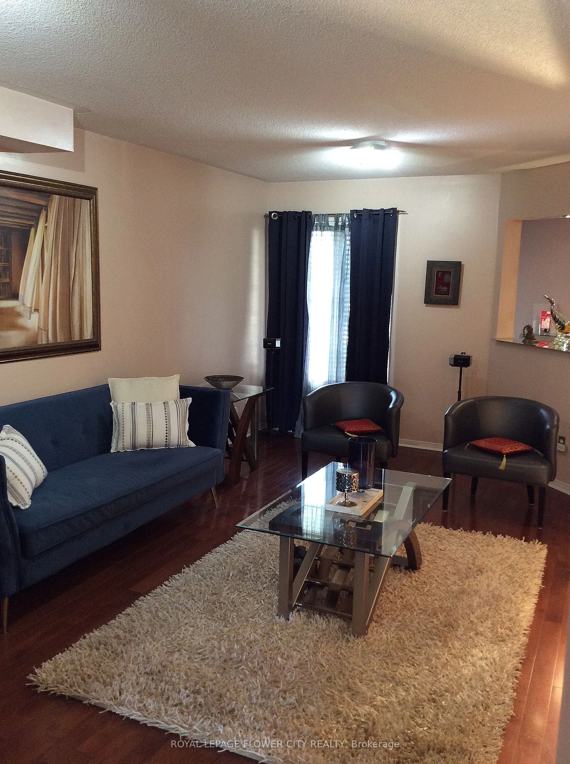 30 Condotti Drive