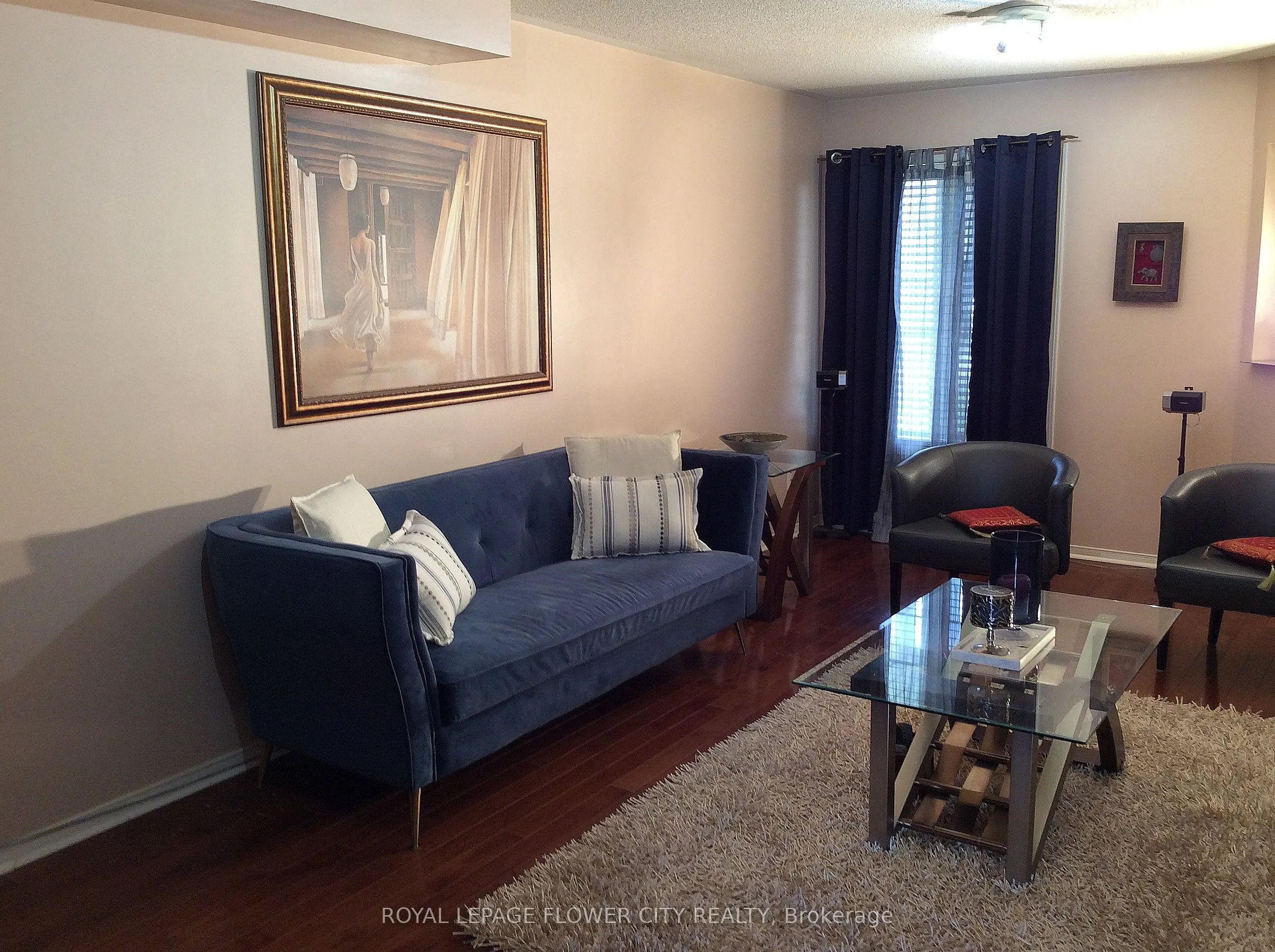 30 Condotti Drive