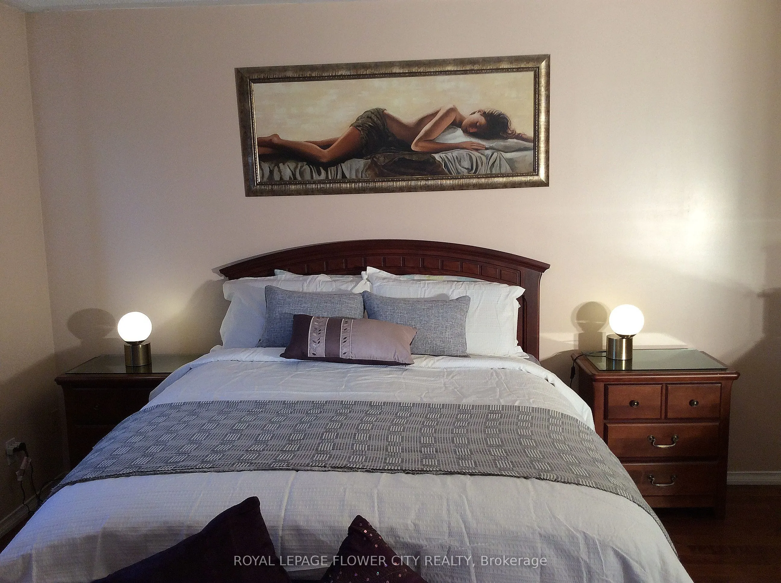 30 Condotti Drive