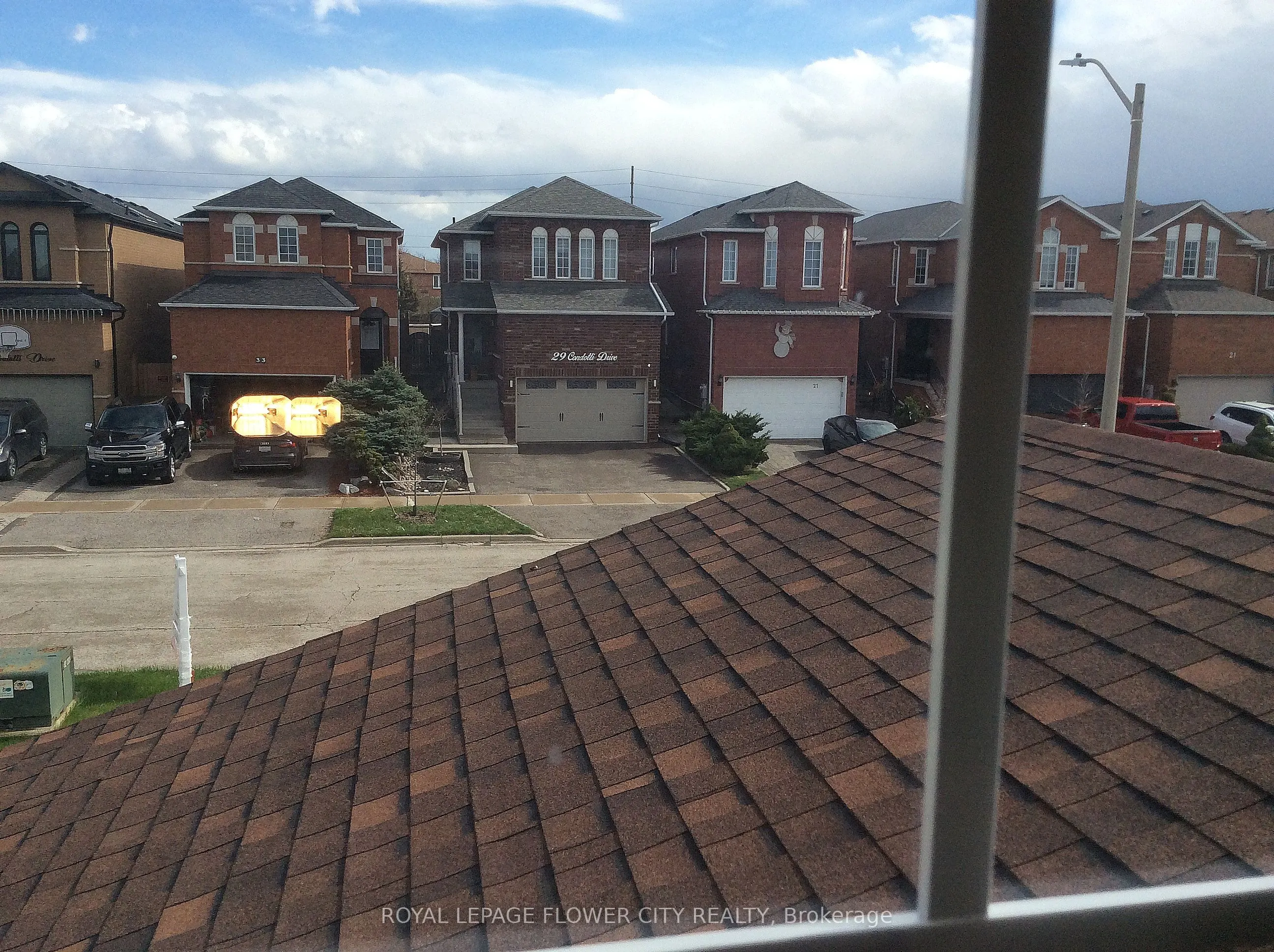 30 Condotti Drive
