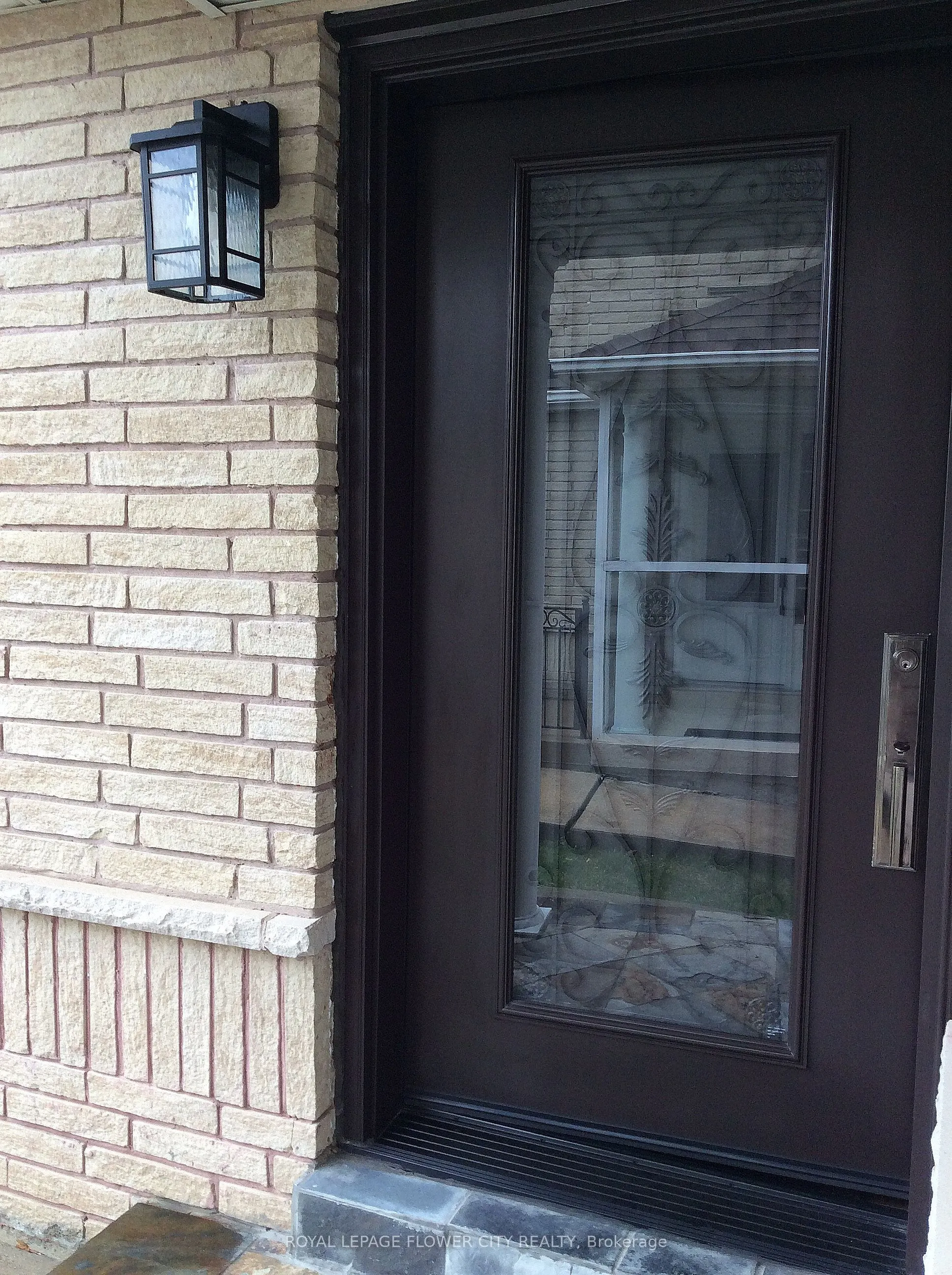 30 Condotti Drive