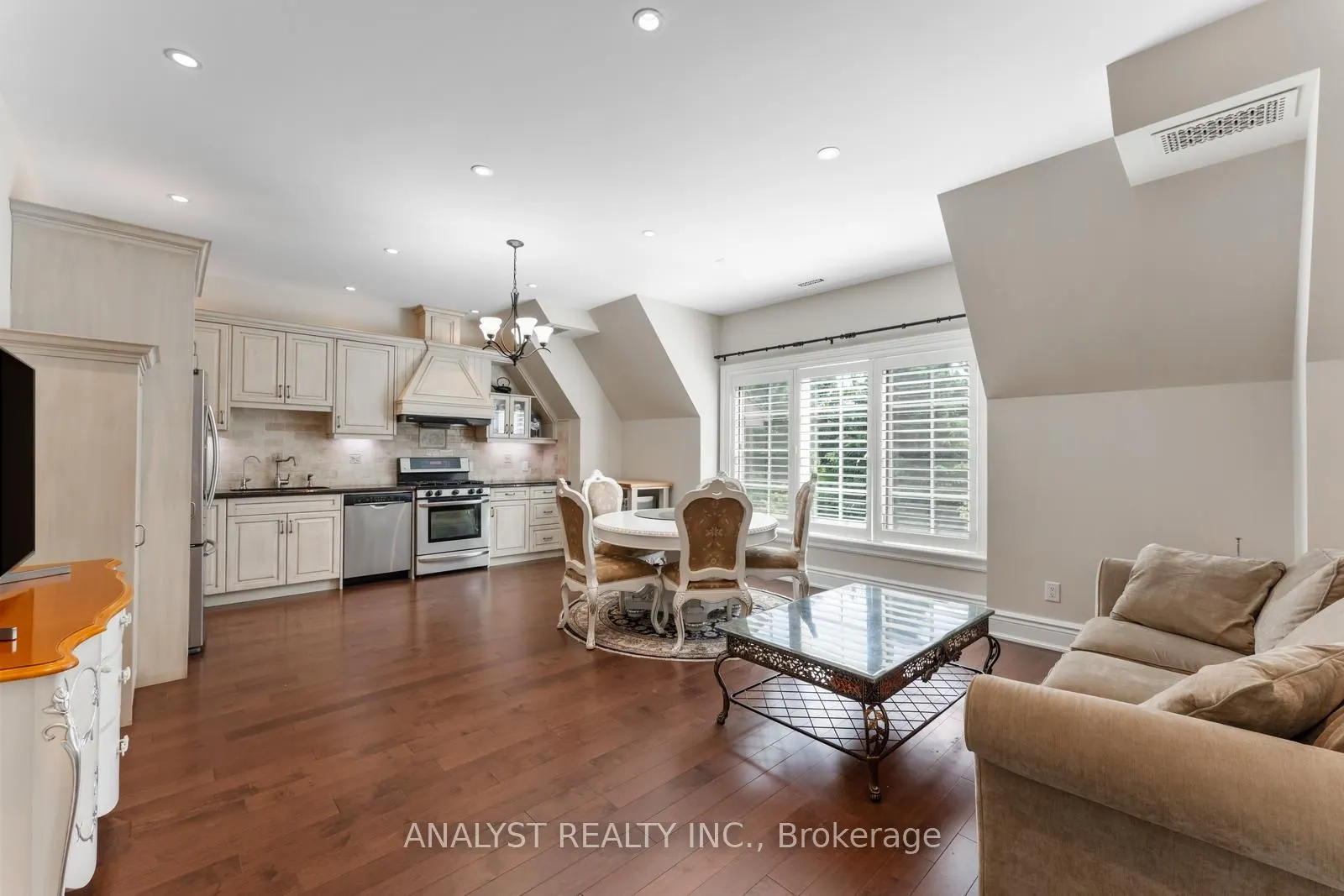 86 Eden Vale Drive