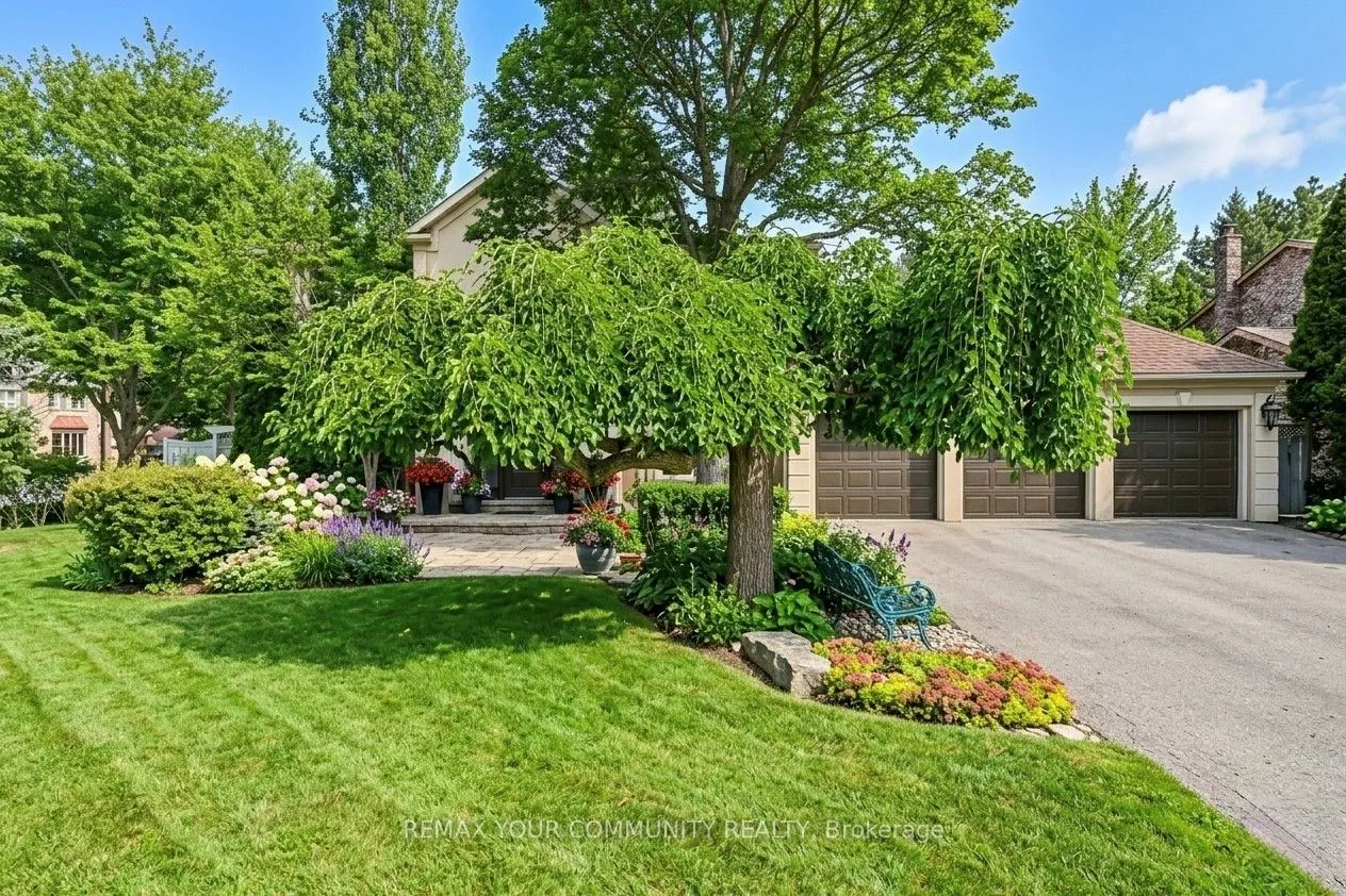 30 Deanbank Drive