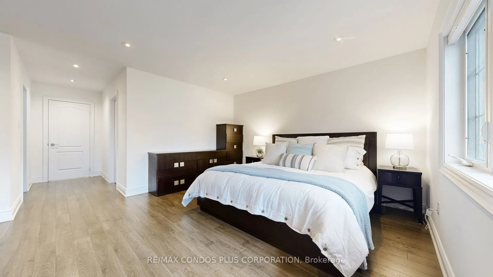 8777 Dufferin Street #22