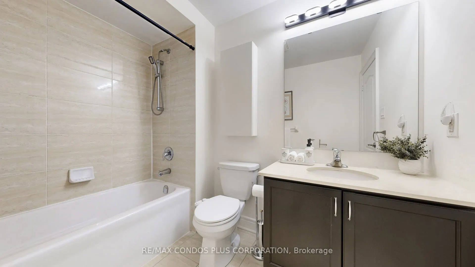 8777 Dufferin Street #22