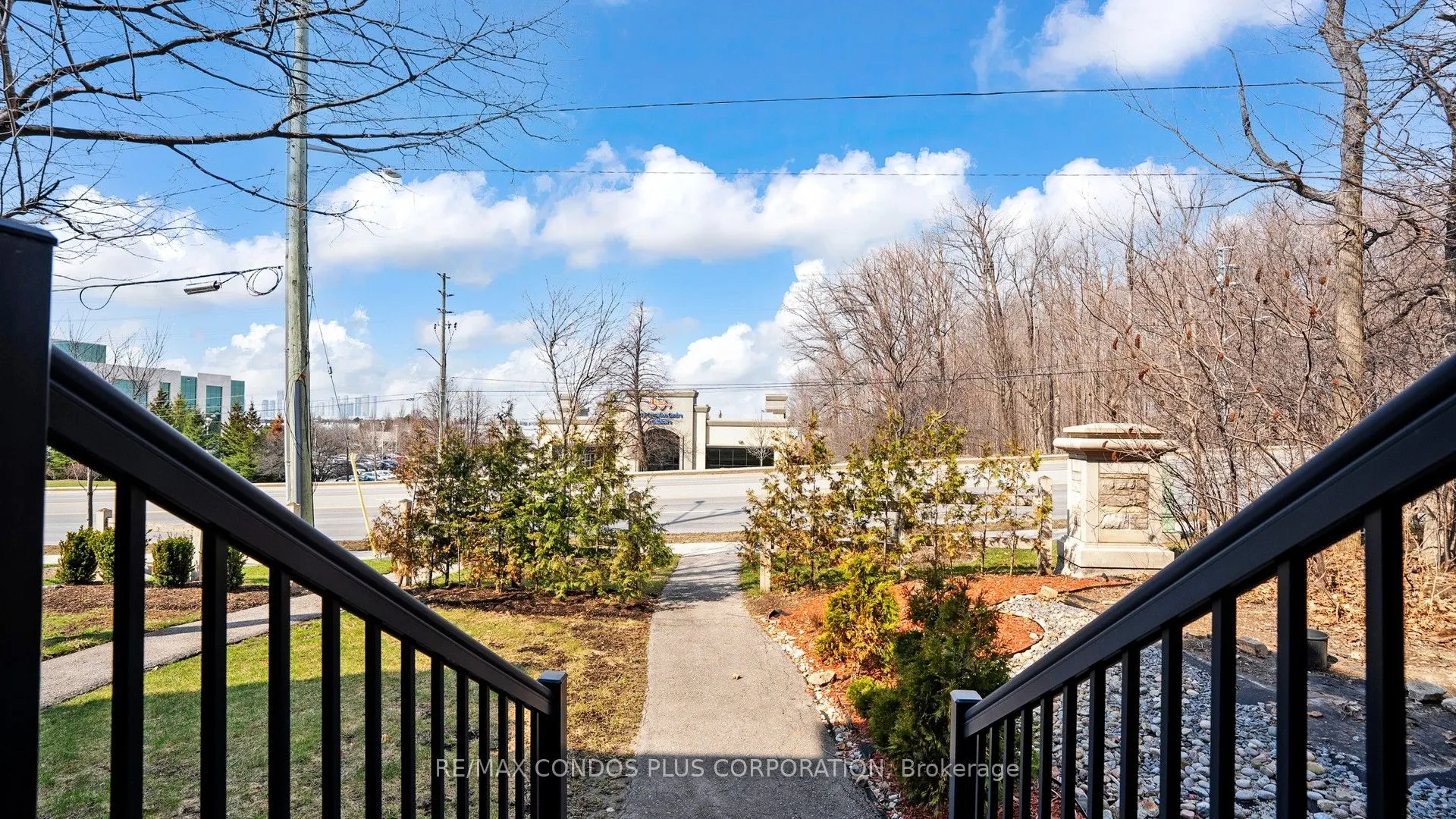 8777 Dufferin Street #22