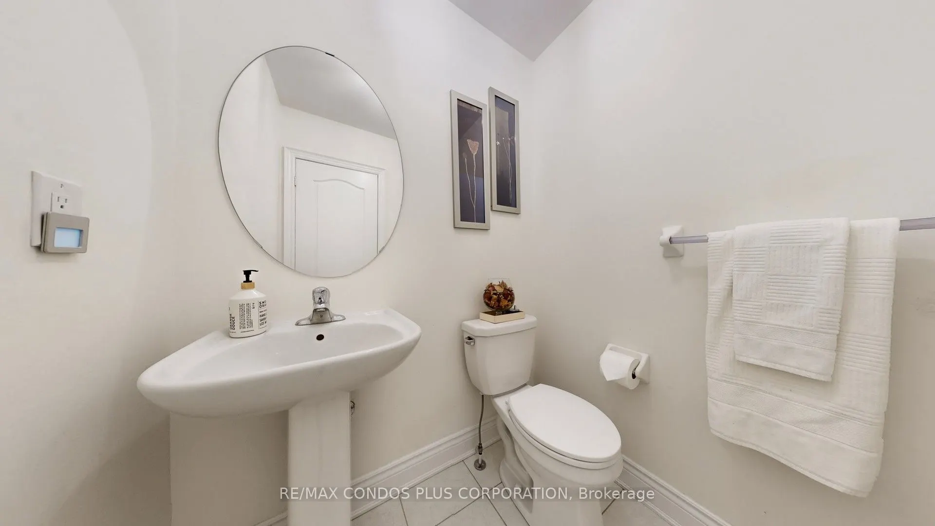 8777 Dufferin Street #22