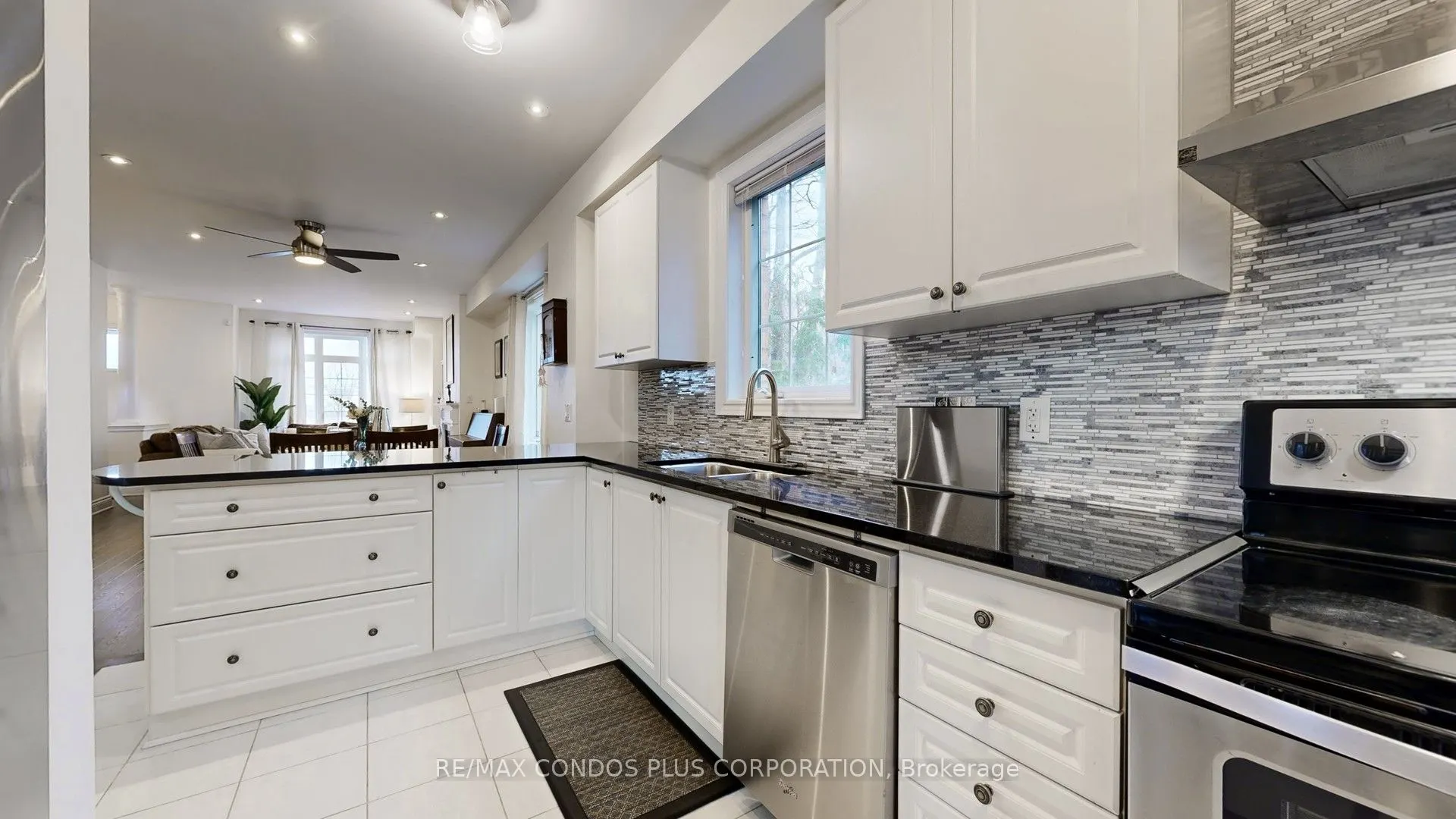 8777 Dufferin Street #22