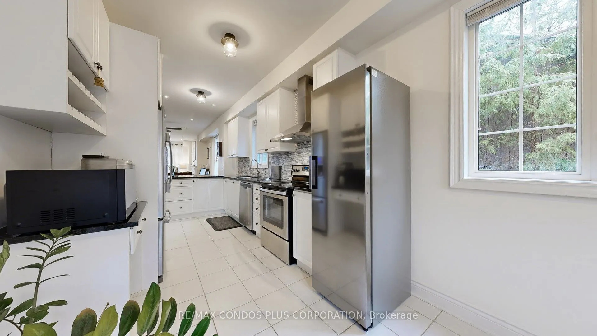 8777 Dufferin Street #22