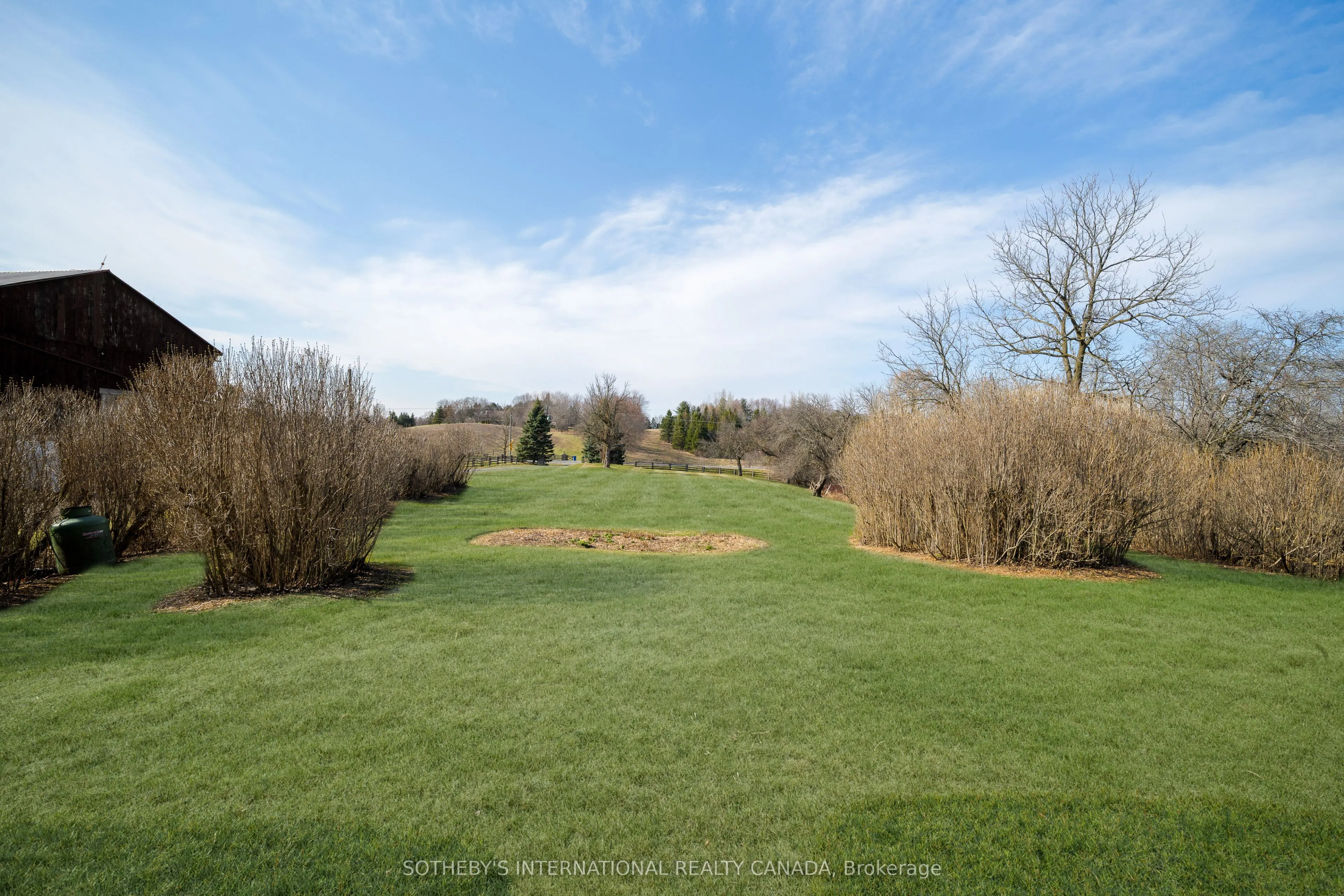 8185 17th Side Road