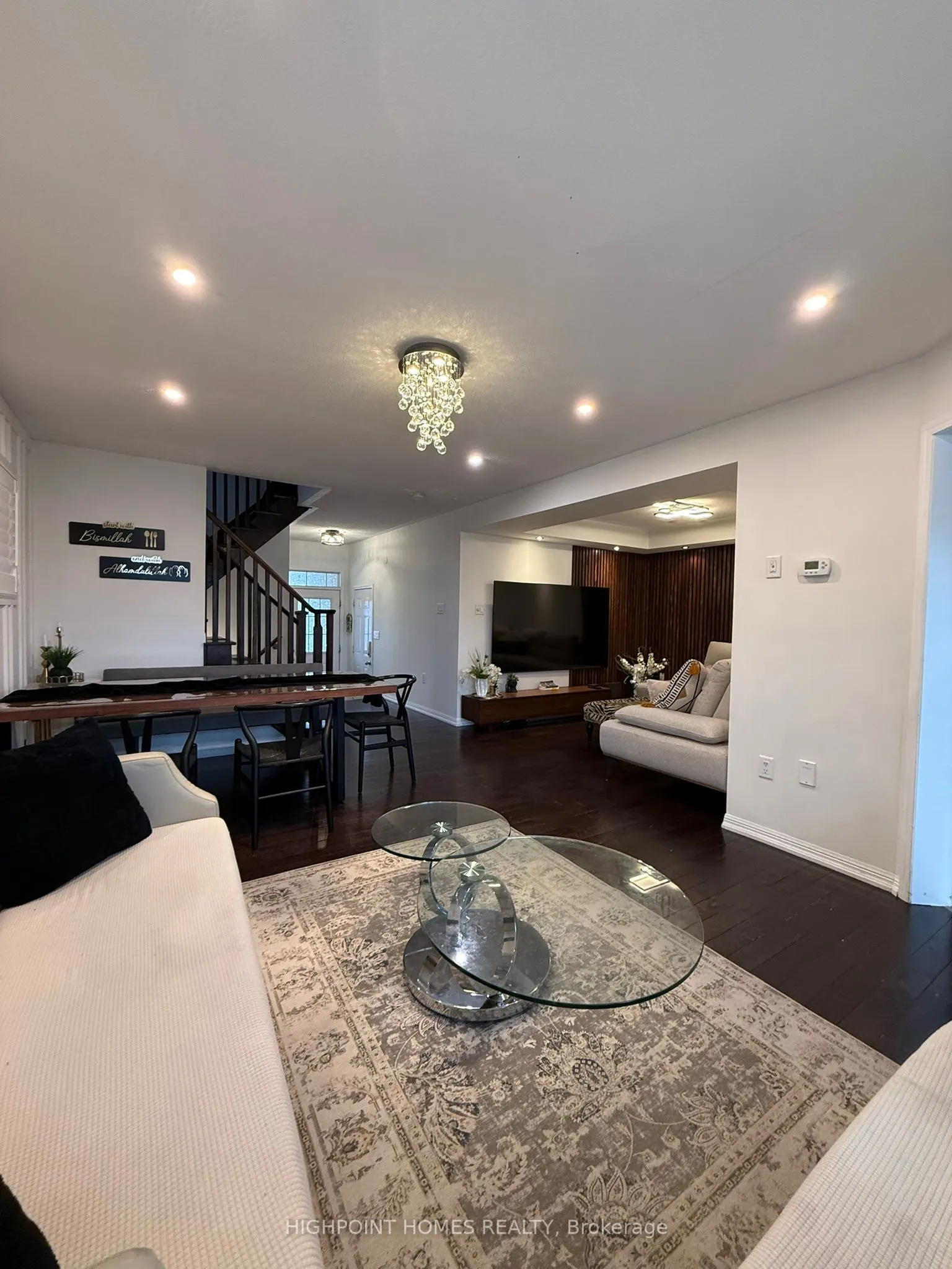 174 Miltrose Crescent