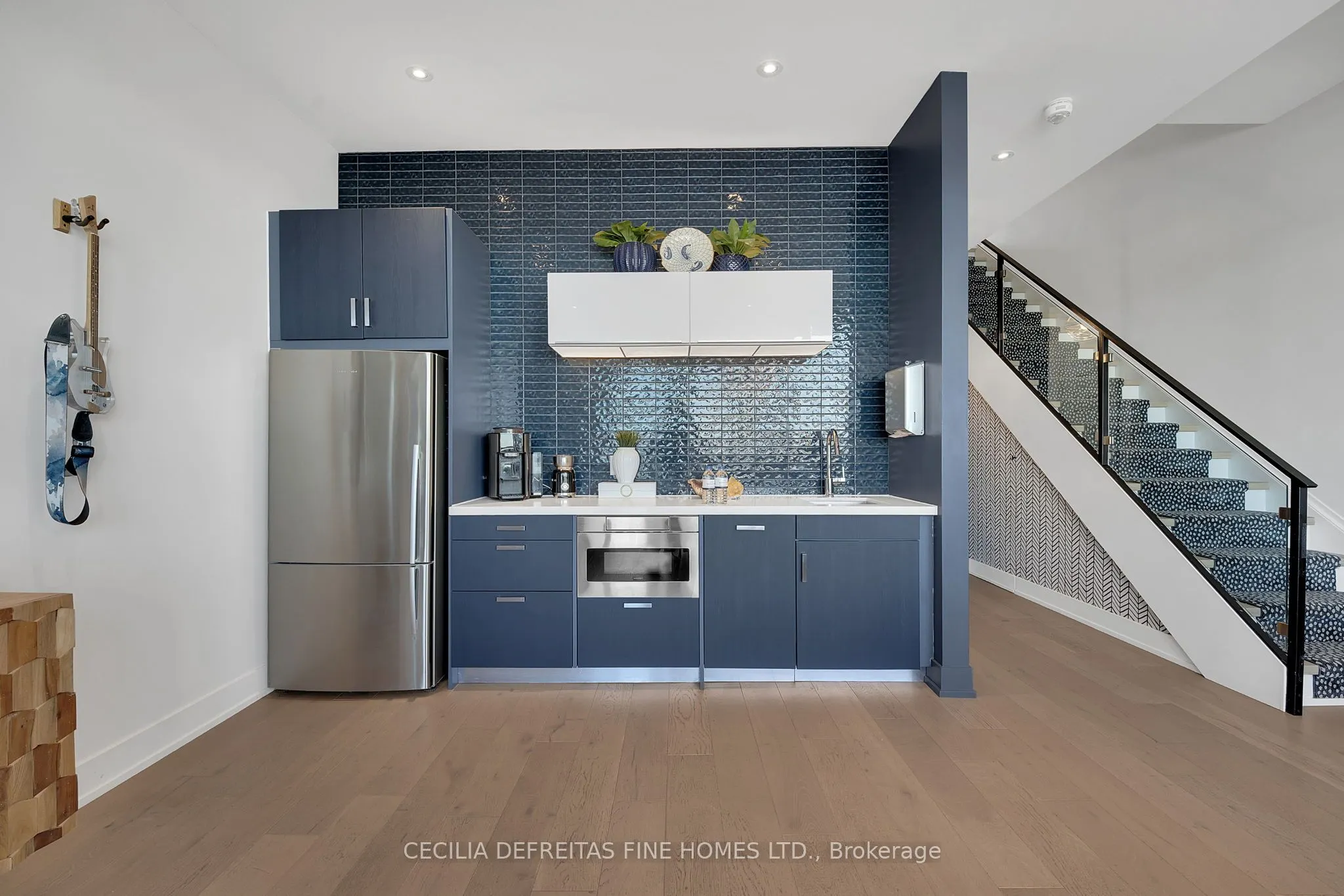 3793 Mangusta Court