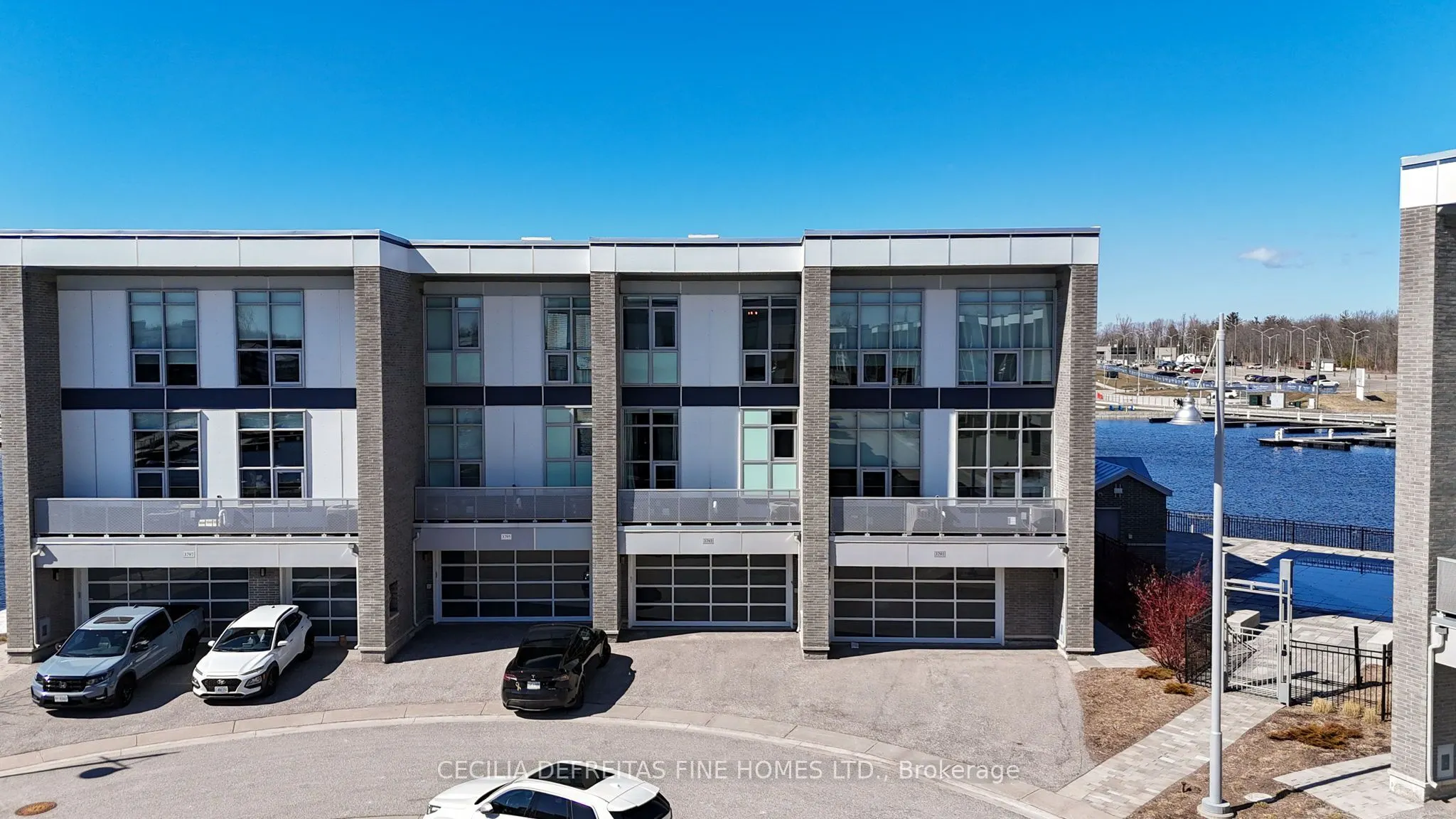 3793 Mangusta Court
