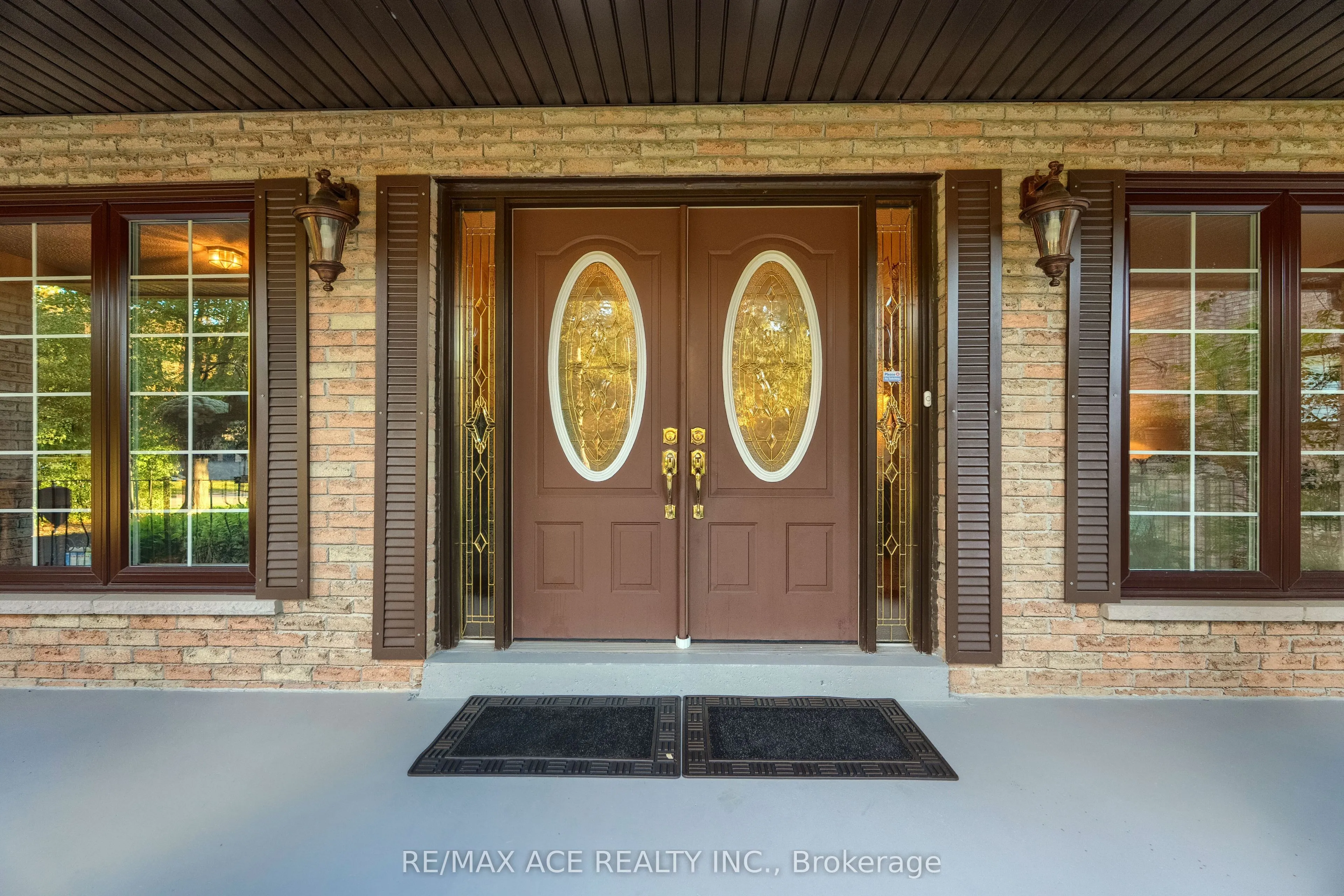 17 Black Willow Court