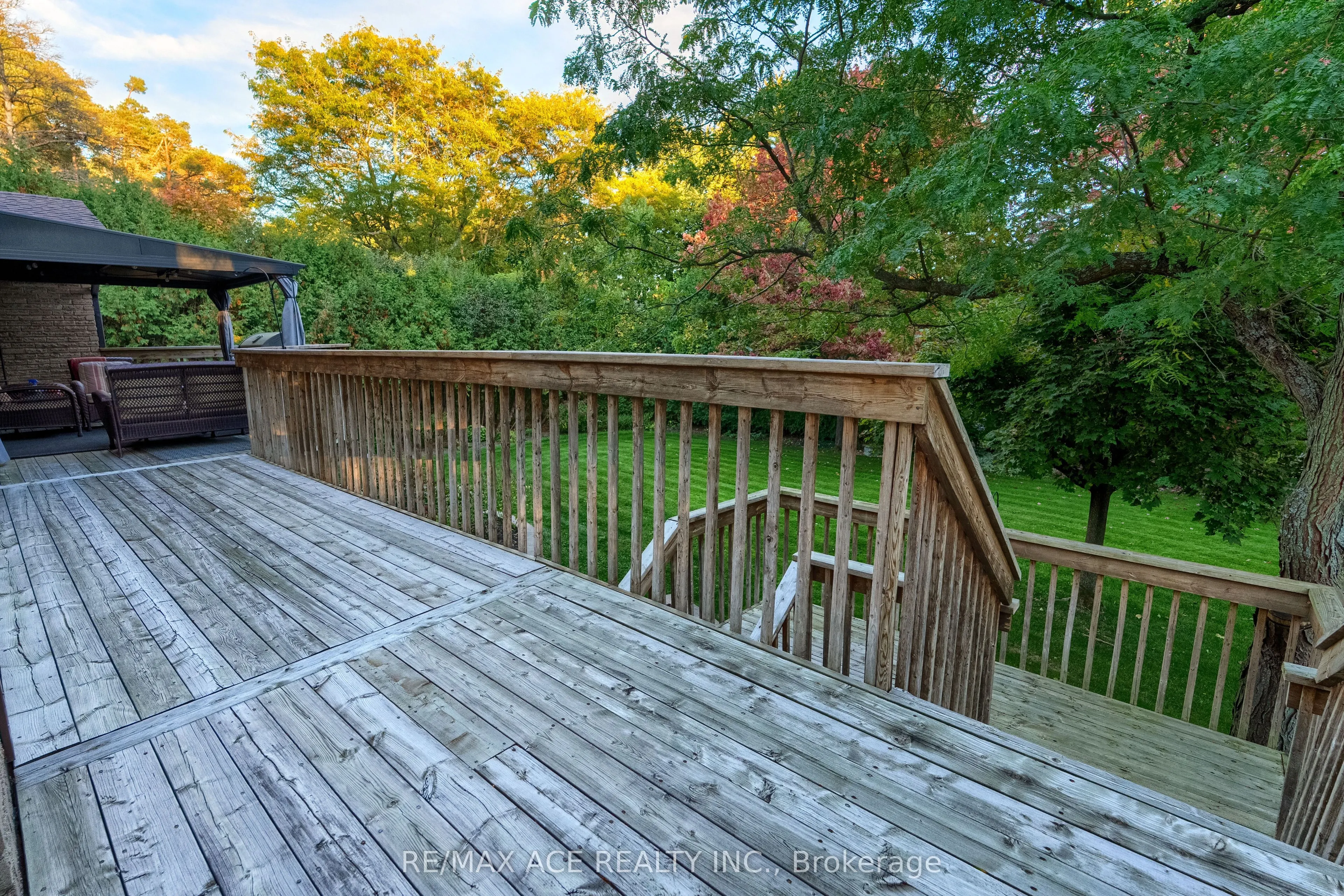 17 Black Willow Court