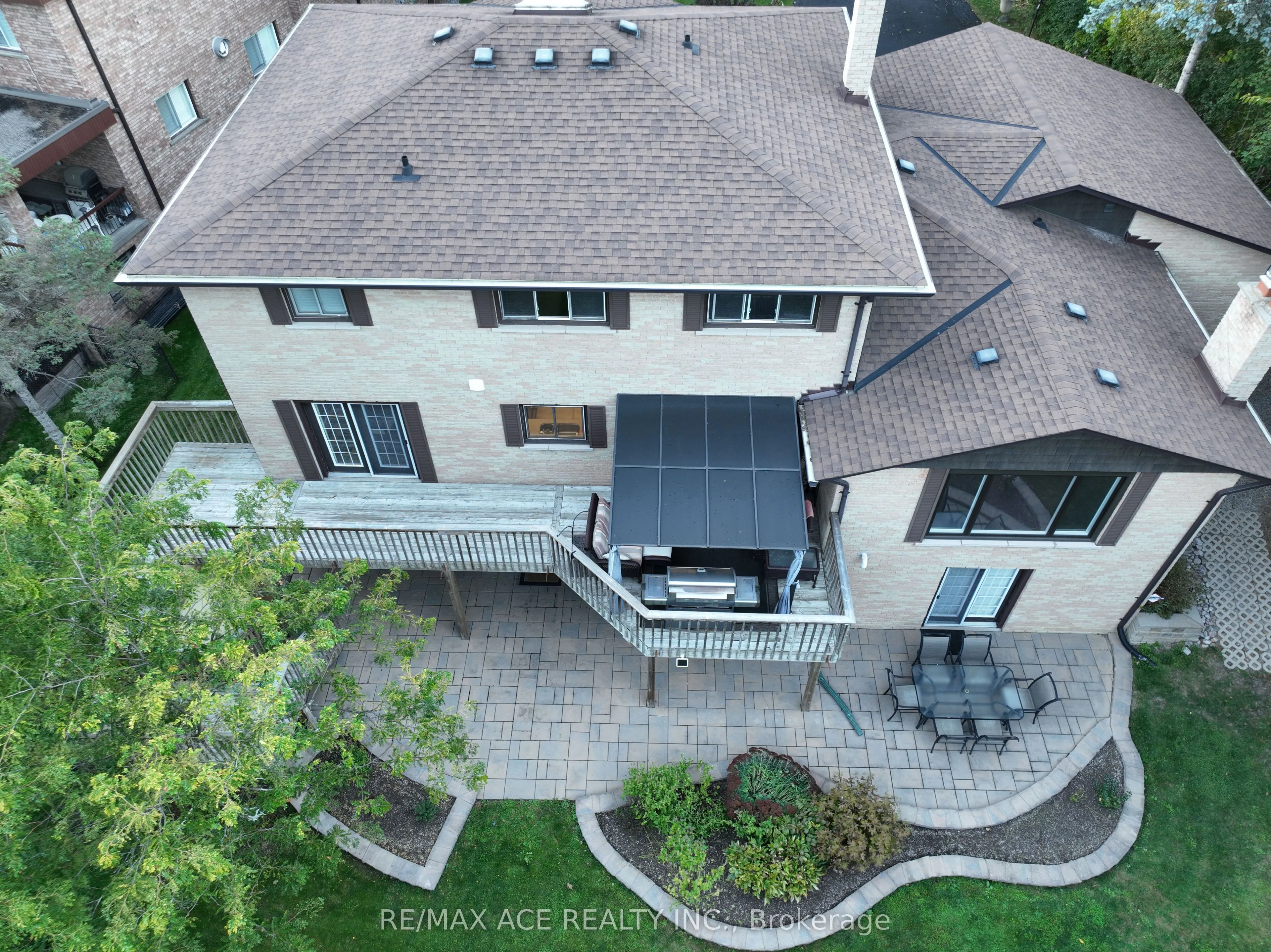 17 Black Willow Court