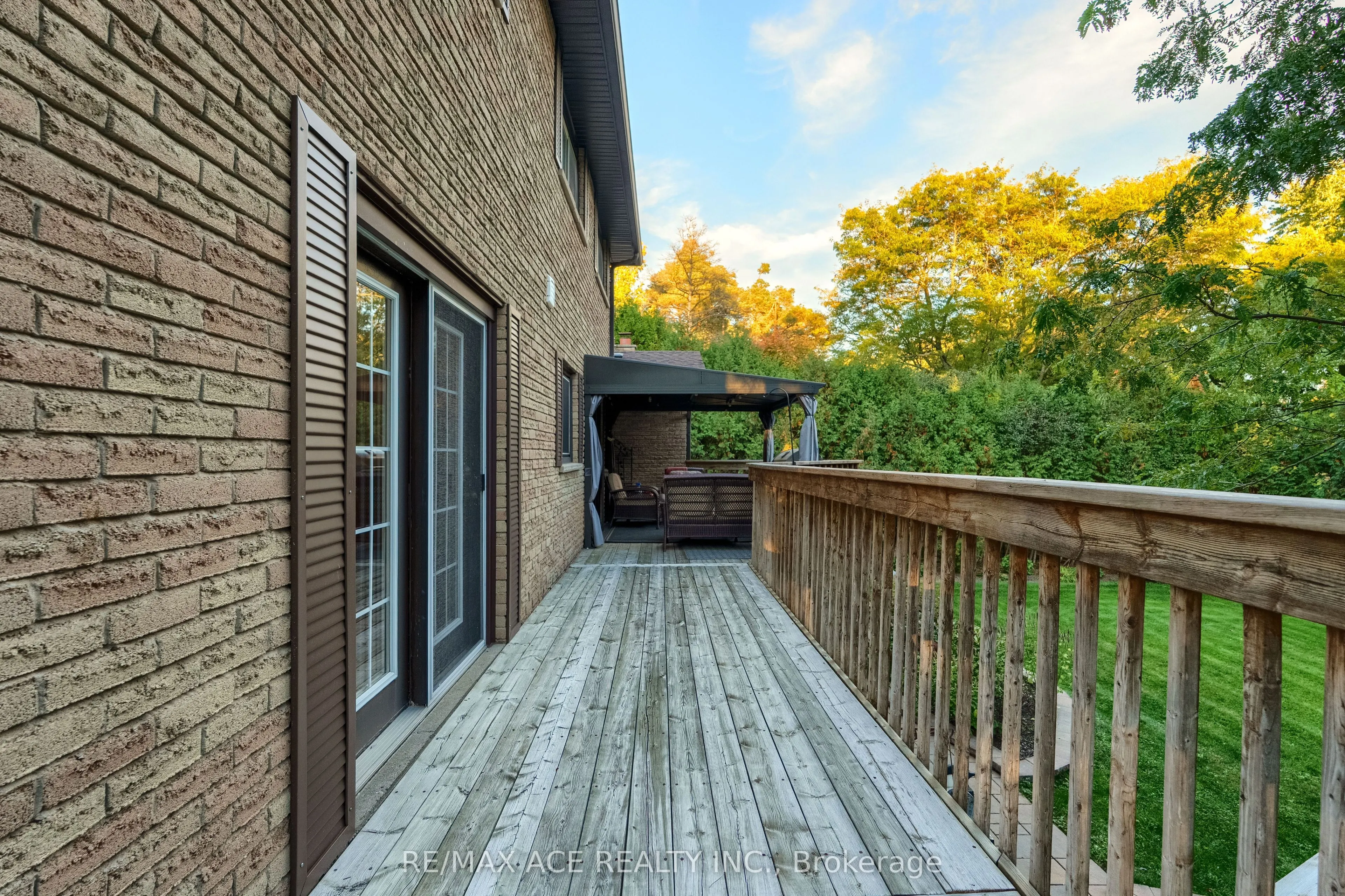17 Black Willow Court