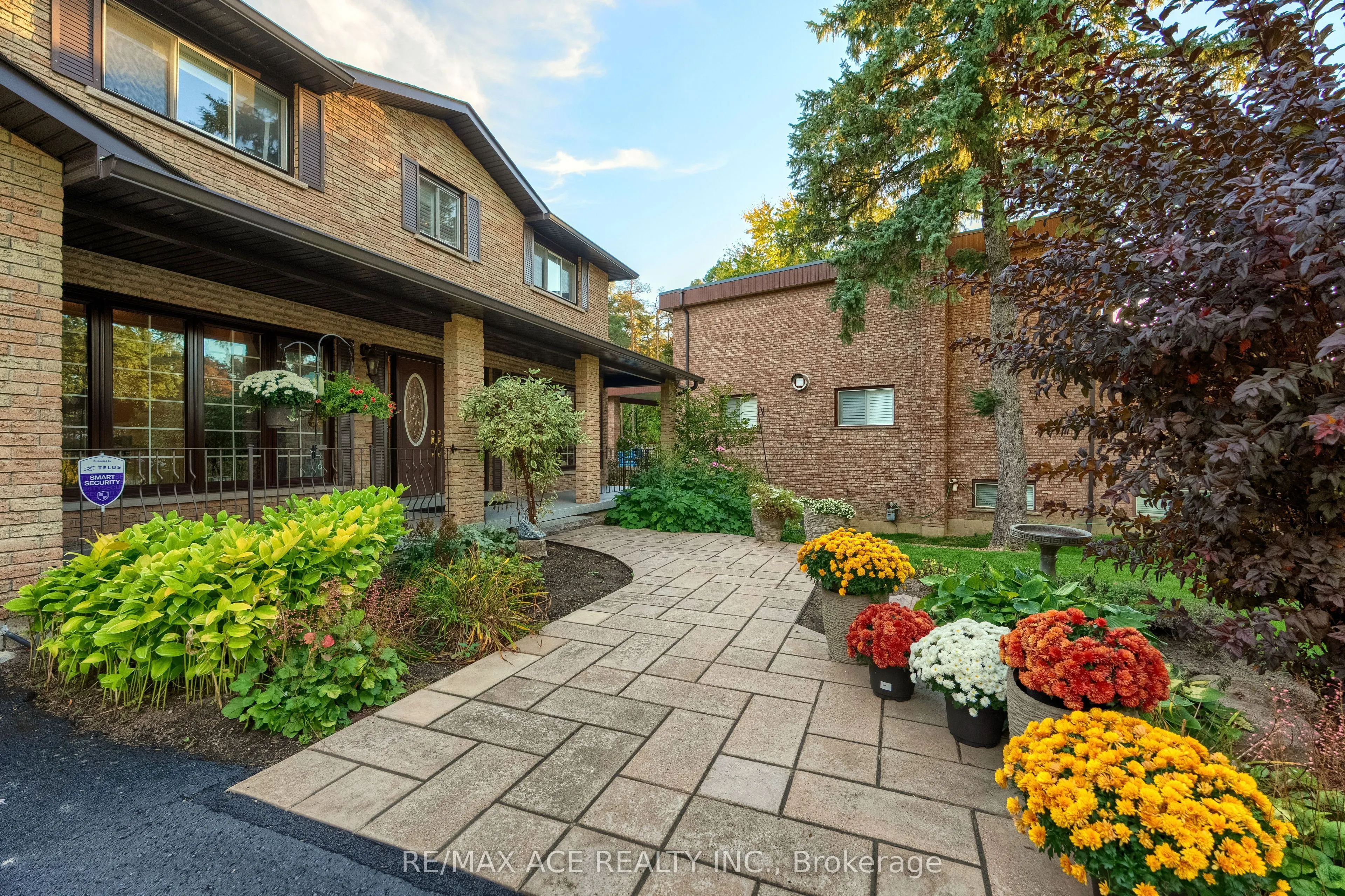17 Black Willow Court