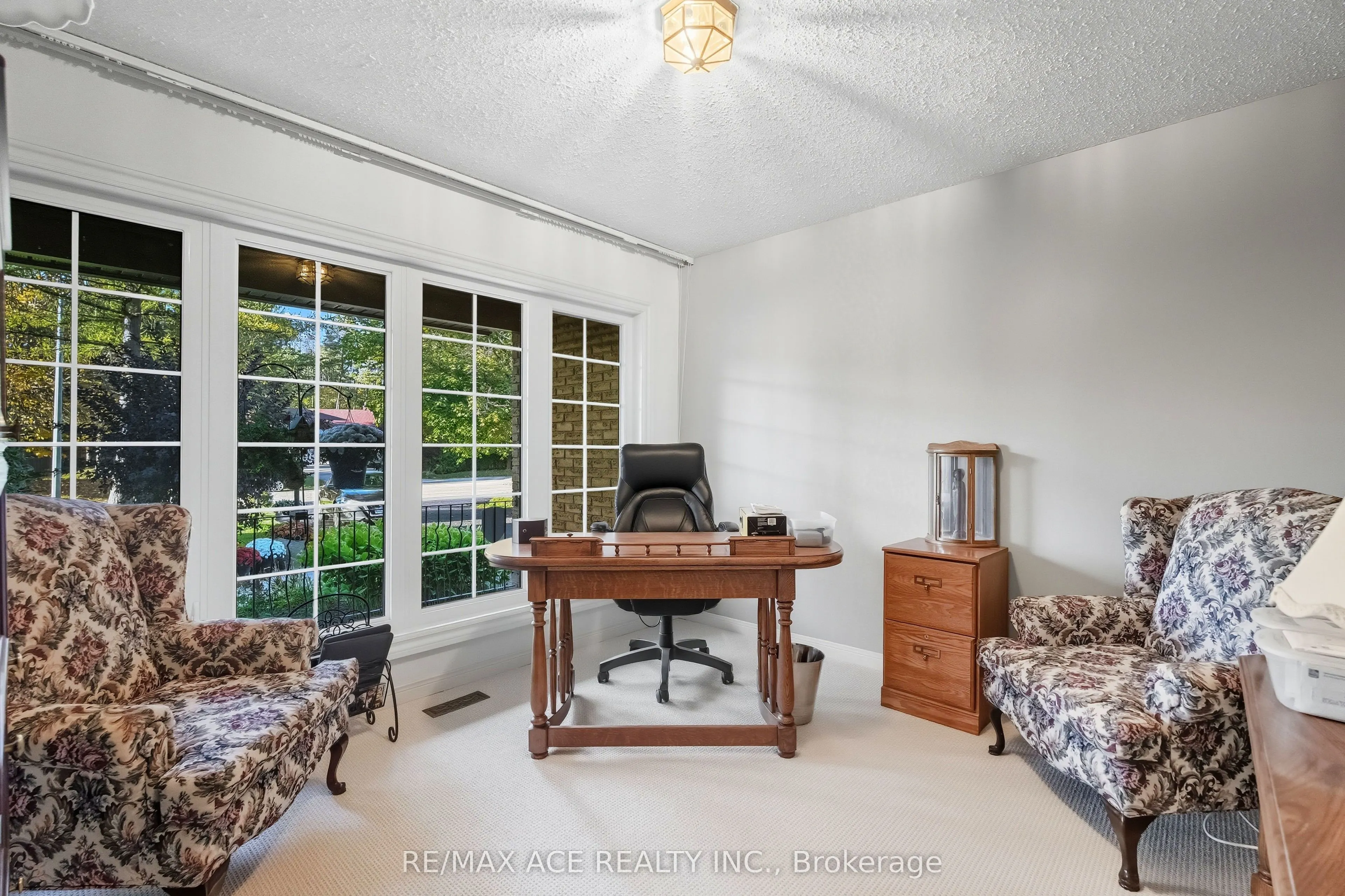17 Black Willow Court