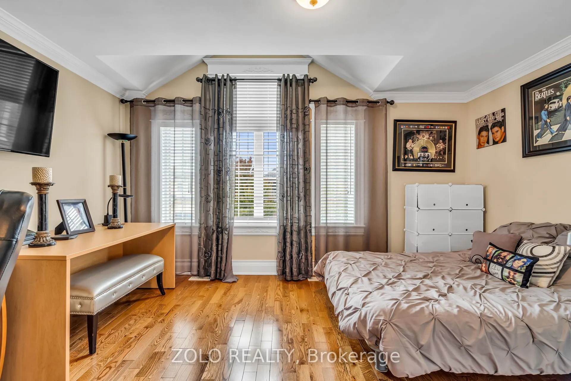 15 Ozner Crescent