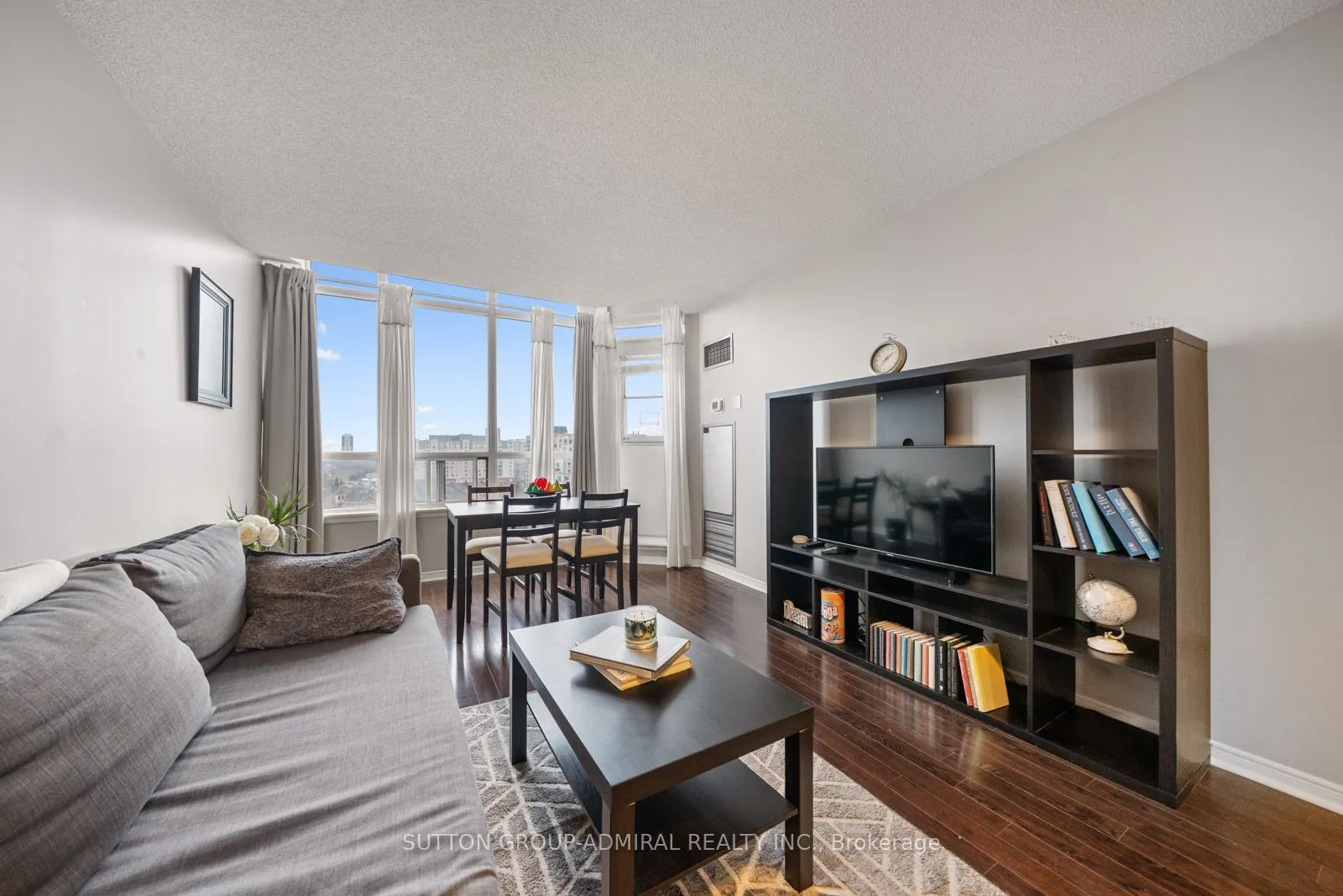 81 Townsgate Drive #1103